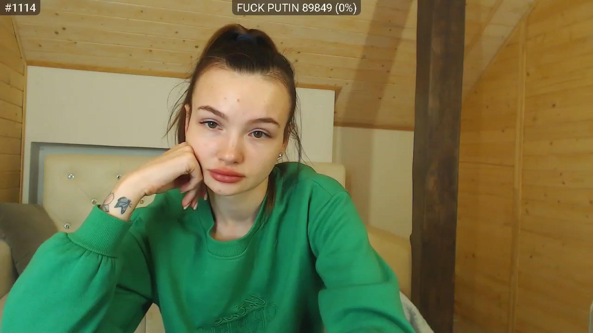 Gallery image thumbnail from hiSasha's myfreecams stream on, 12/05/2022, 20:04 image 20 of 20