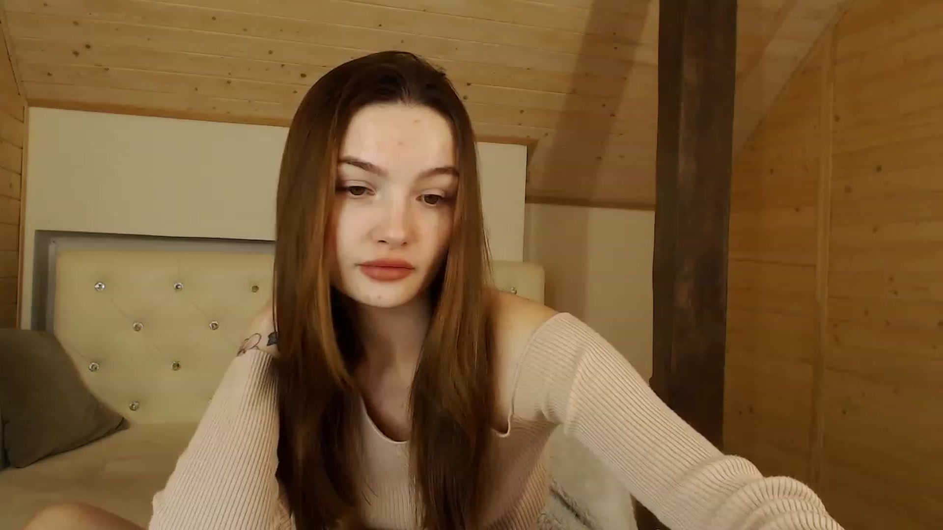 Gallery image thumbnail from hiSasha's myfreecams stream on, 12/10/2022, 22:16 image 1 of 20
