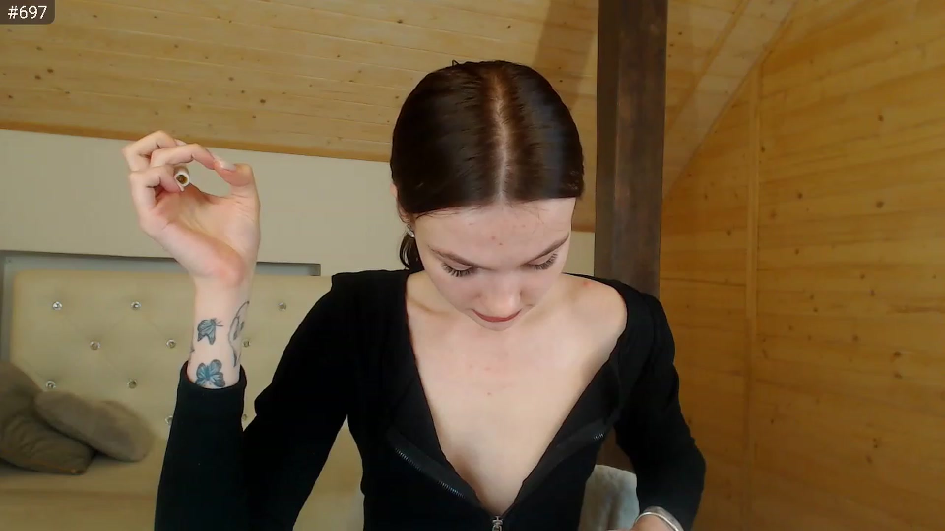 Gallery image thumbnail from hiSasha's myfreecams stream on, 12/23/2022, 22:56 image 5 of 20