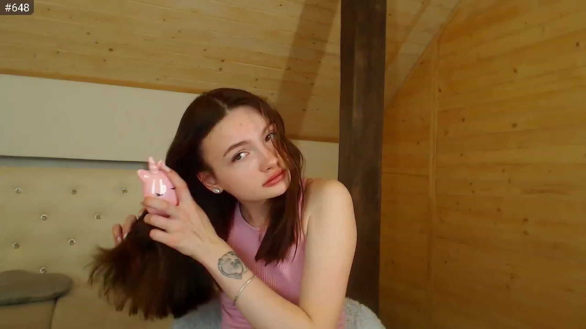 Gallery image thumbnail from hiSasha's myfreecams stream on, 12/24/2022, 17:56 image 5 of 20