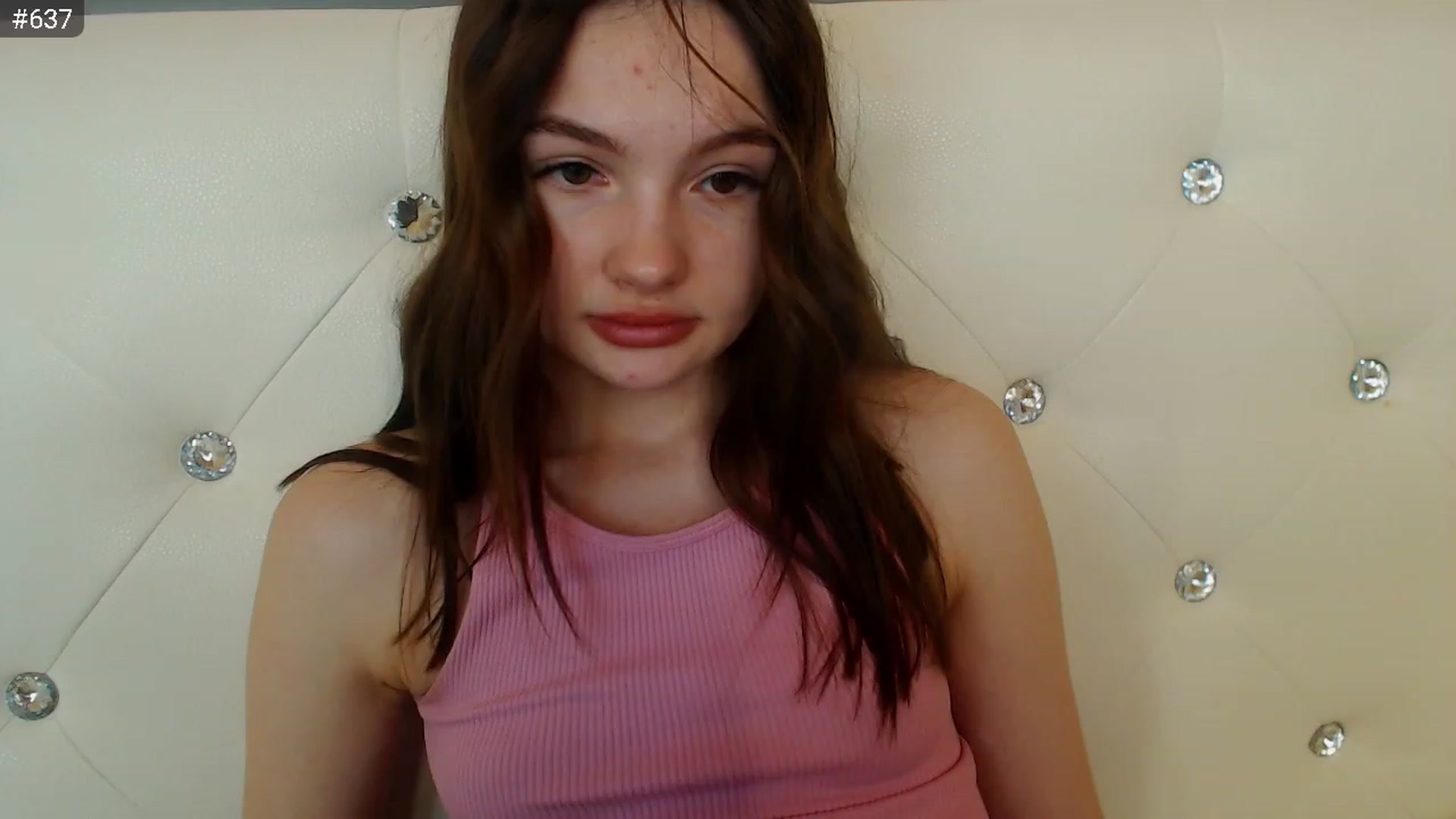 Gallery image thumbnail from hiSasha's myfreecams stream on, 12/24/2022, 17:56 image 18 of 20