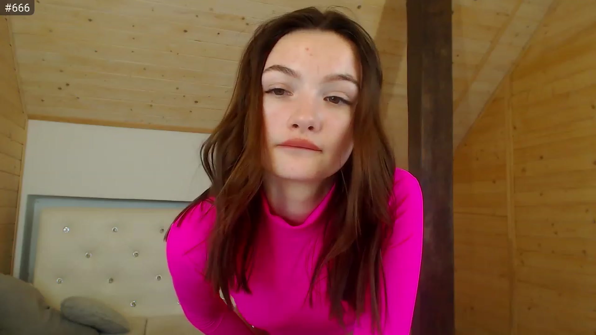 Gallery image thumbnail from hiSasha's myfreecams stream on, 12/25/2022, 19:31 image 18 of 20