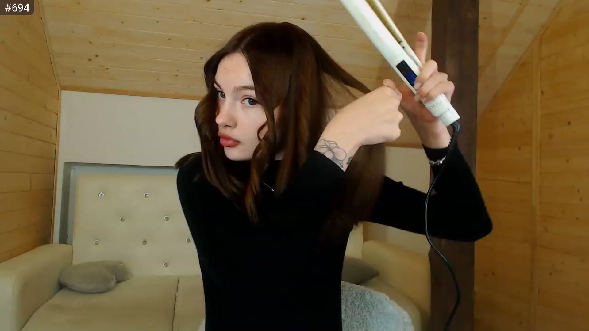 Gallery image thumbnail from hiSasha's myfreecams stream on, 12/26/2022, 20:11 image 2 of 20