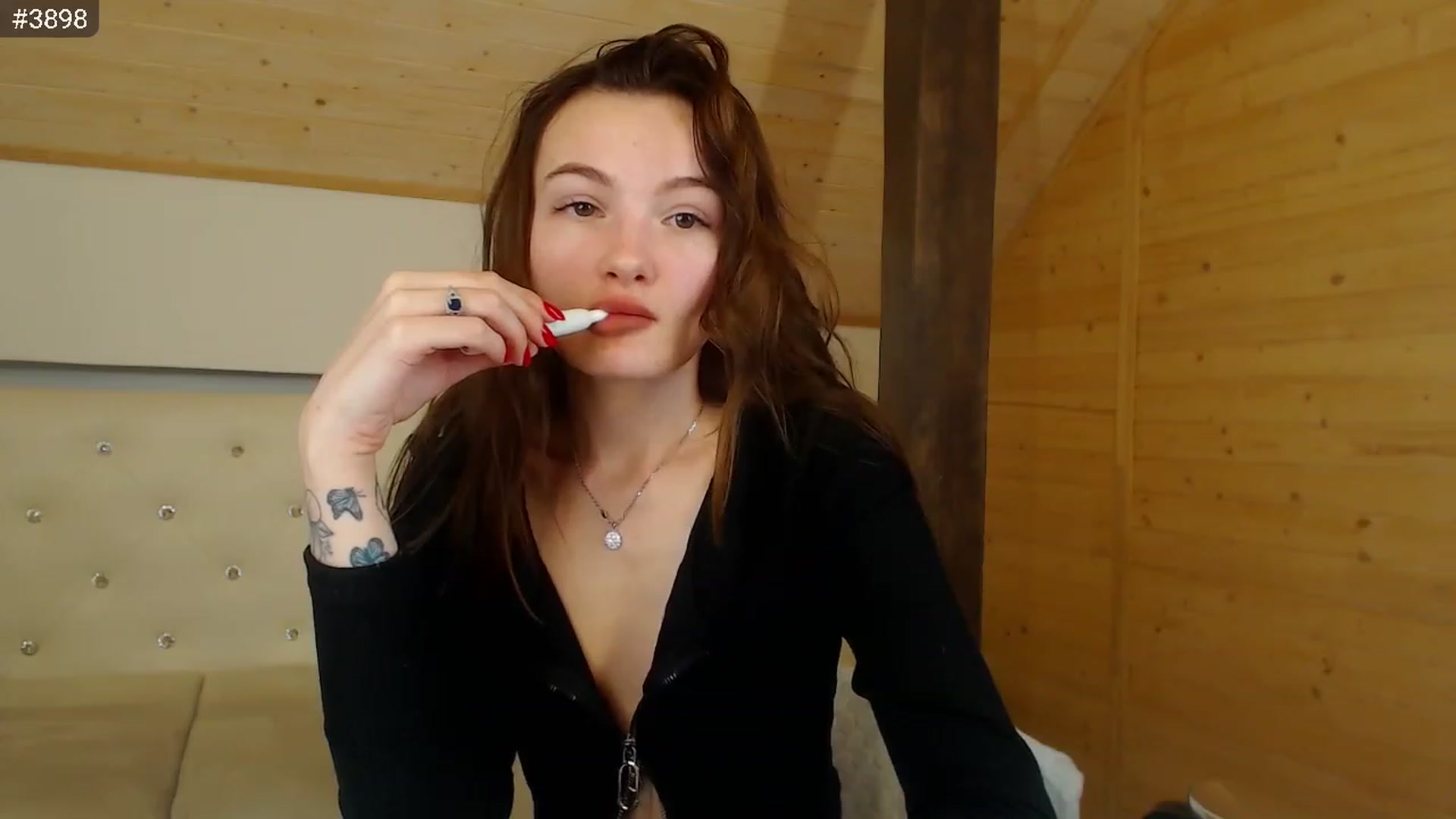 Gallery image thumbnail from hiSasha's myfreecams stream on, 01/10/2023, 22:31 image 12 of 20