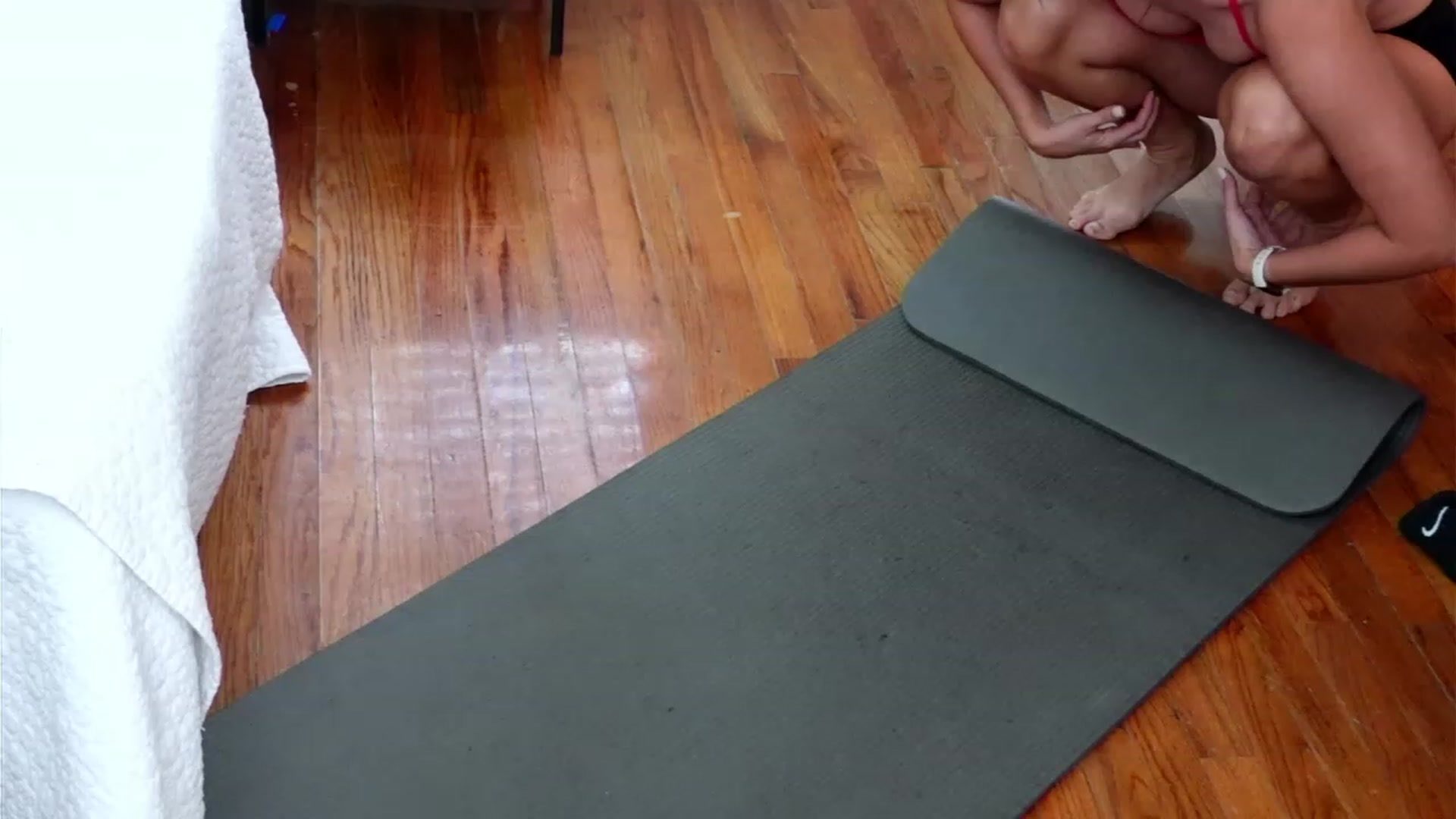 Gallery image thumbnail from hi_ella's myfreecams stream on, 11/16/2022, 21:15 image 11 of 20