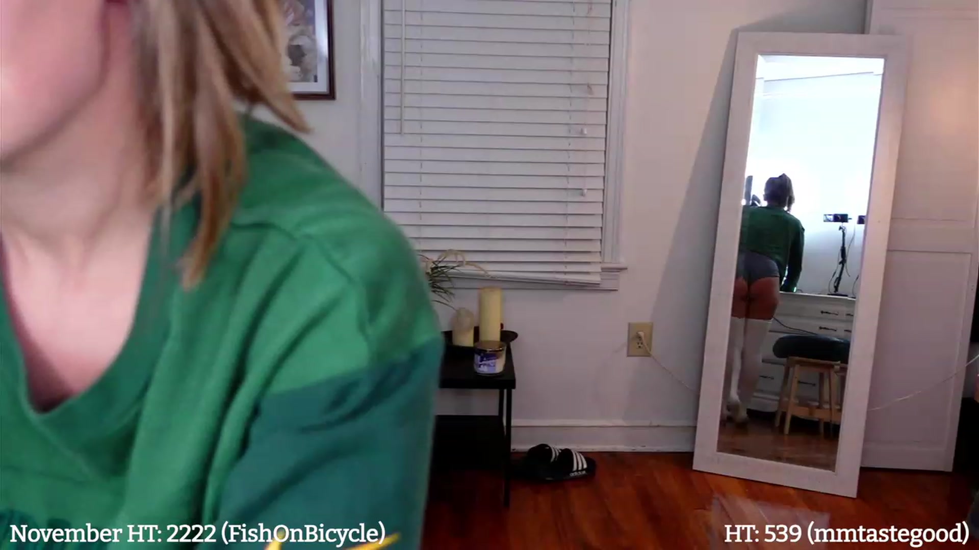 Gallery image thumbnail from hi_ella's myfreecams stream on, 11/18/2022, 04:03 image 18 of 20