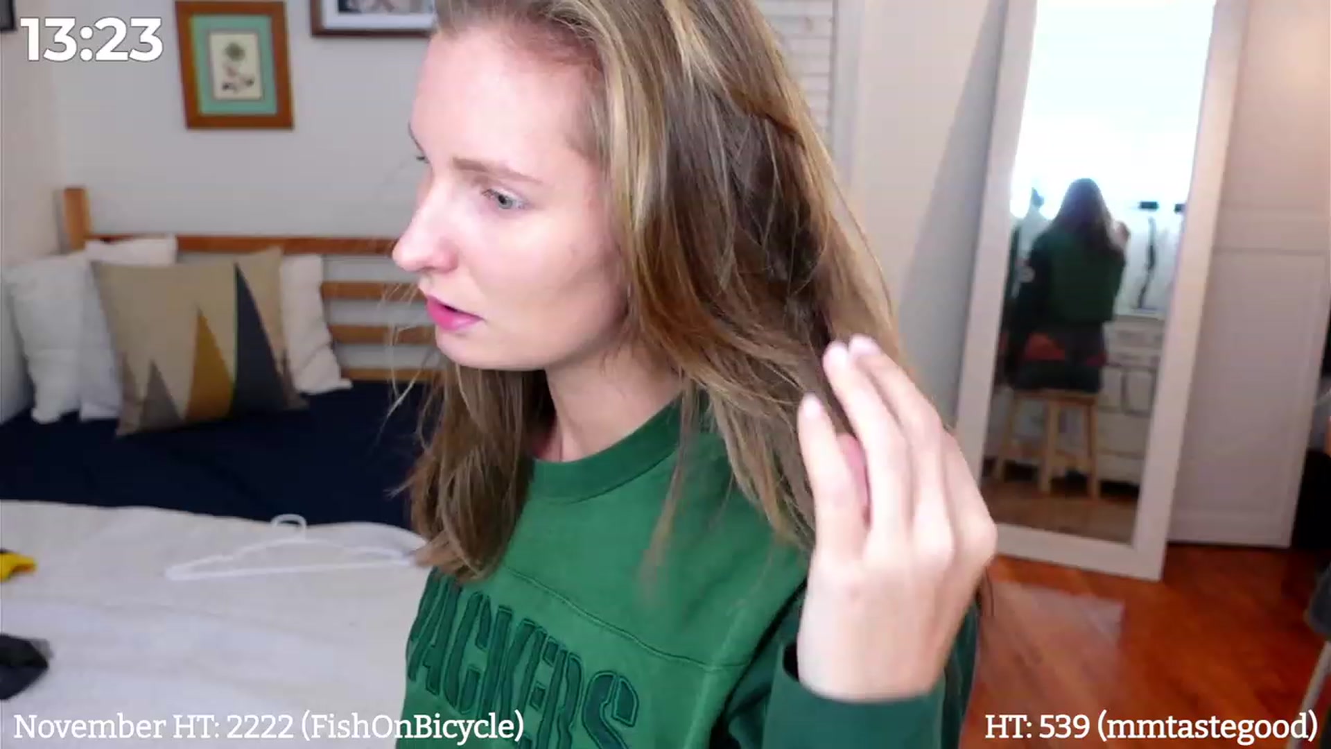 Gallery image thumbnail from hi_ella's myfreecams stream on, 11/18/2022, 04:03 image 19 of 20