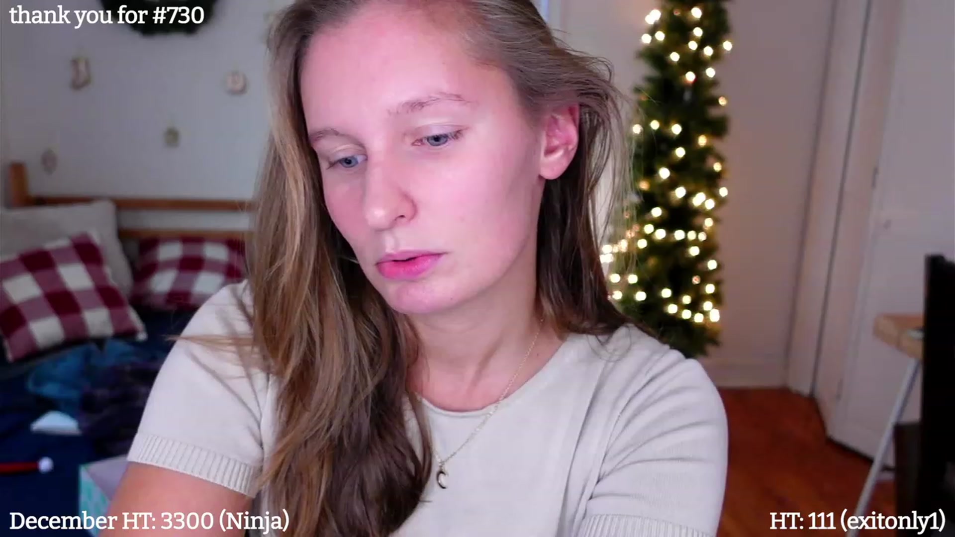 Gallery image thumbnail from hi_ella's myfreecams stream on, 12/18/2022, 21:00 image 14 of 20