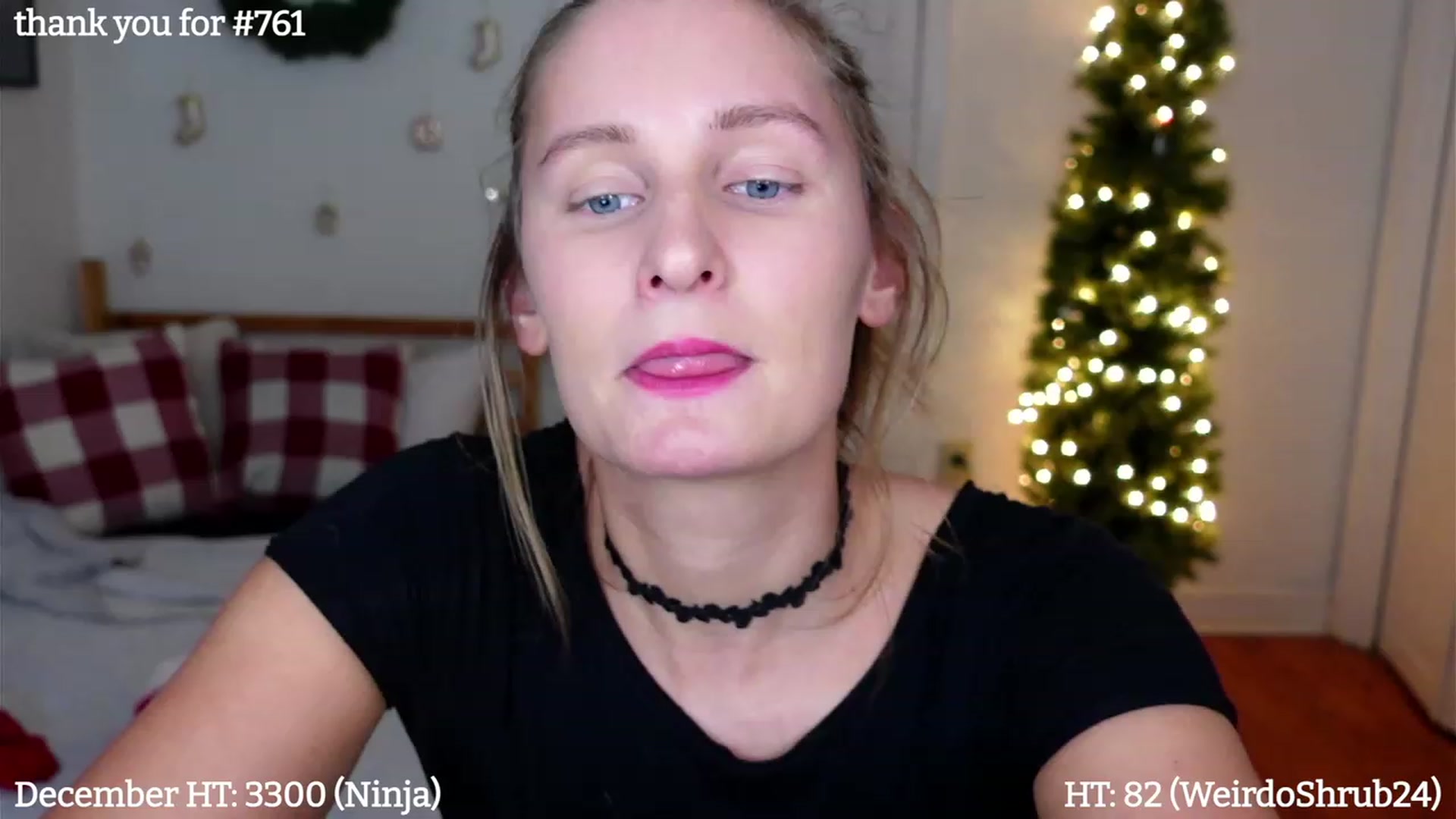 Gallery image thumbnail from hi_ella's myfreecams stream on, 12/21/2022, 04:07 image 1 of 20