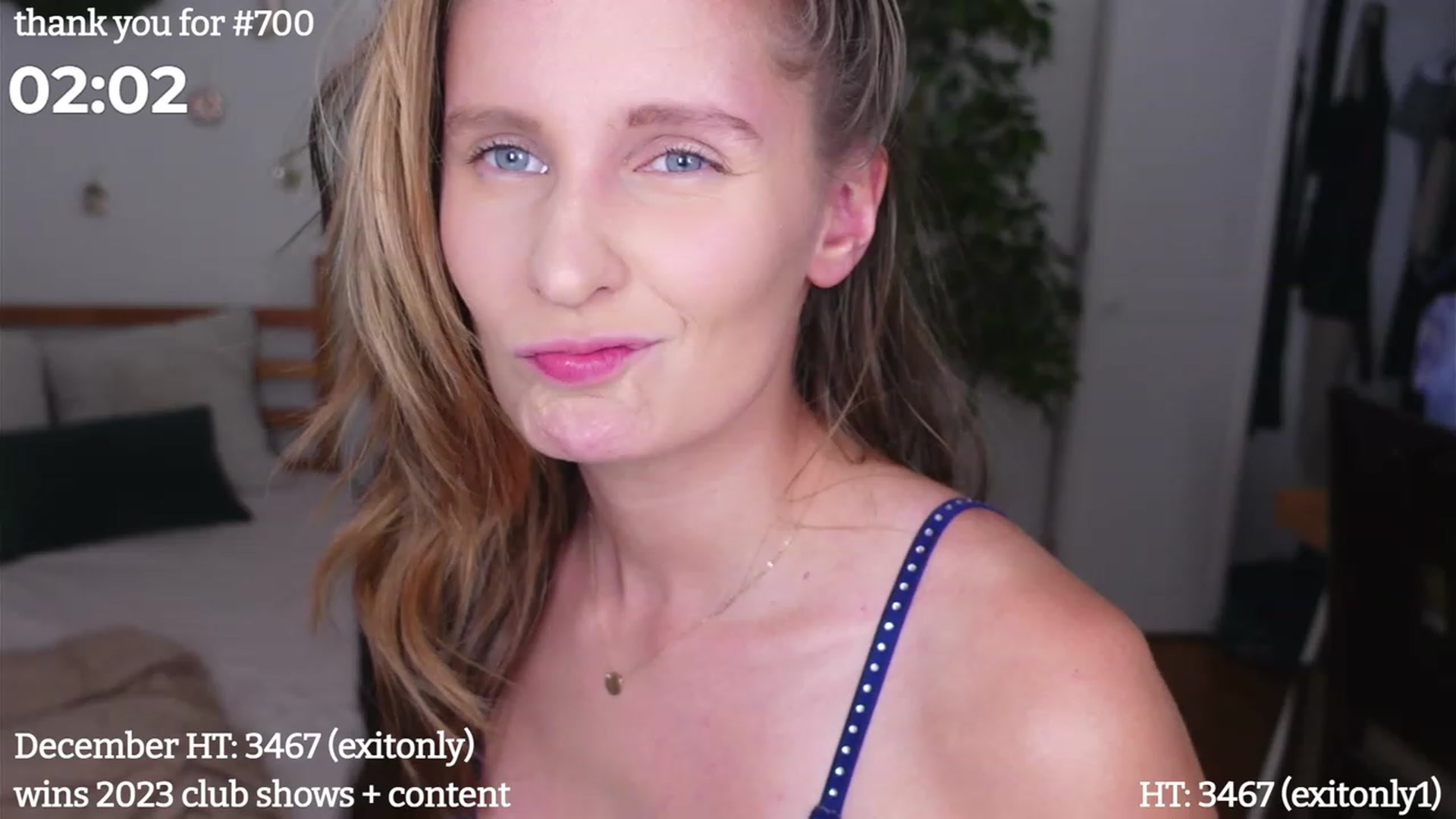 Gallery image thumbnail from hi_ella's myfreecams stream on, 12/31/2022, 02:45 image 20 of 20