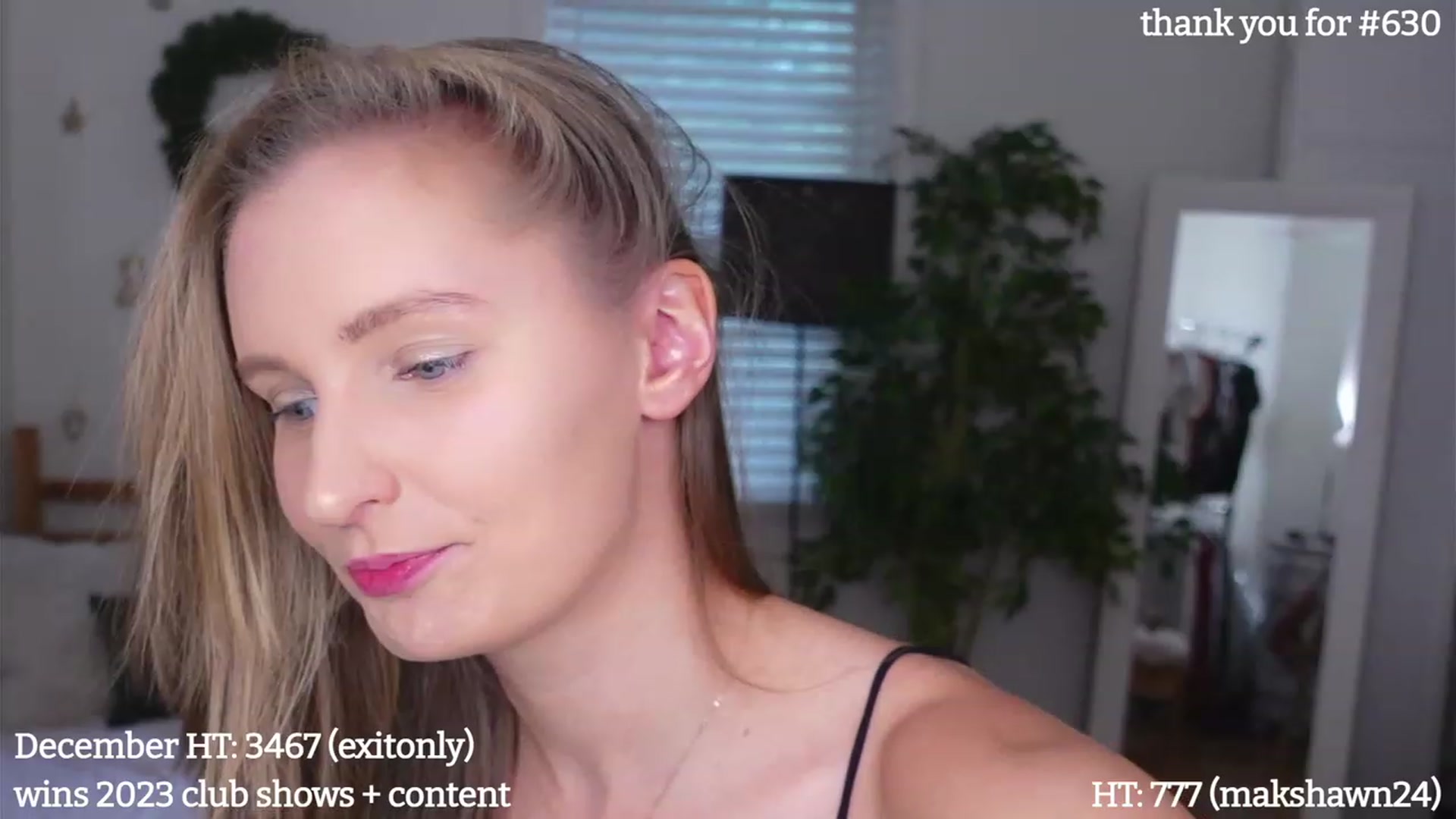 Gallery image thumbnail from hi_ella's myfreecams stream on, 12/31/2022, 21:19 image 13 of 20