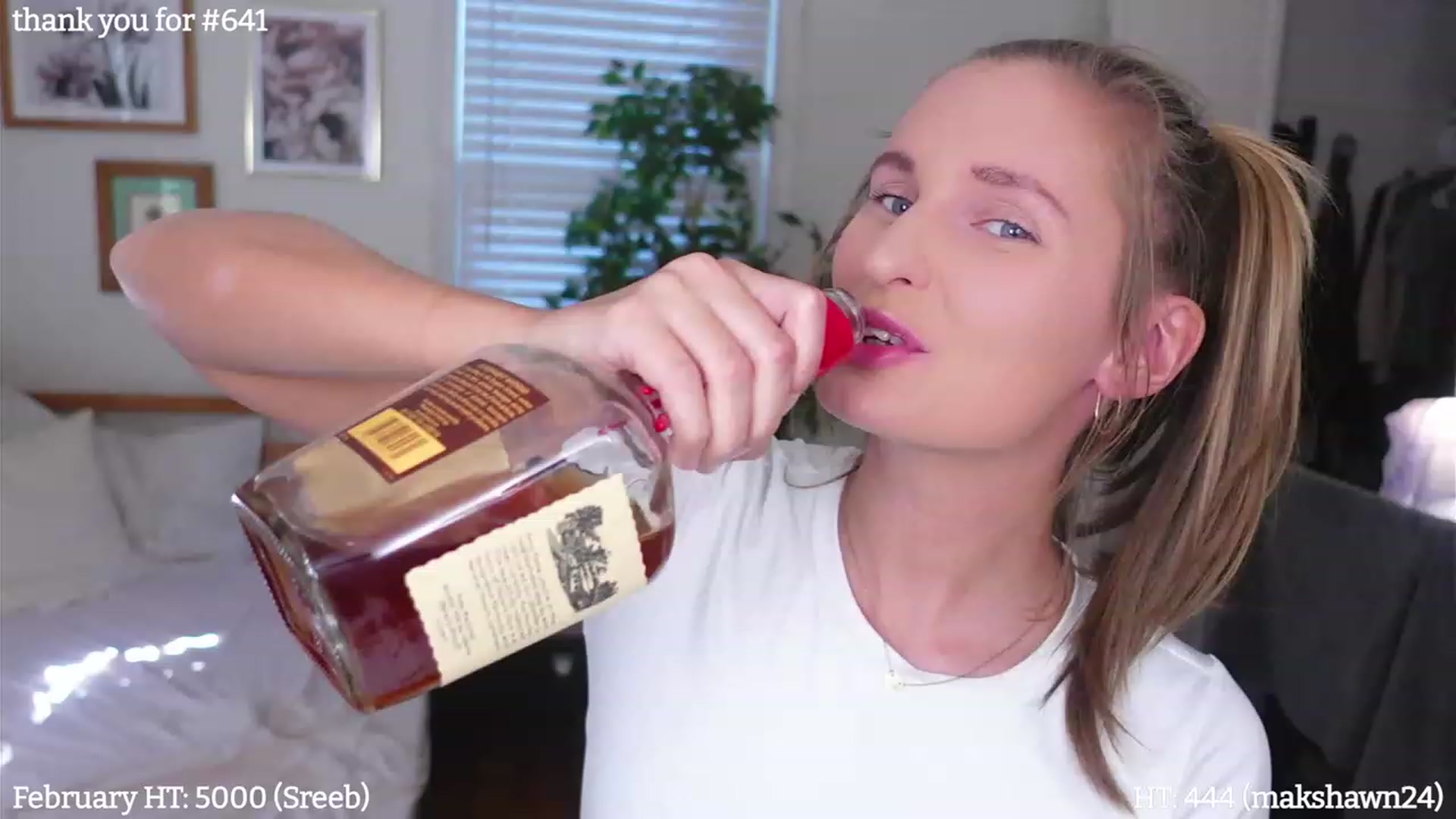 Gallery image thumbnail from hi_ella's myfreecams stream on, 02/18/2023, 22:11 image 7 of 20