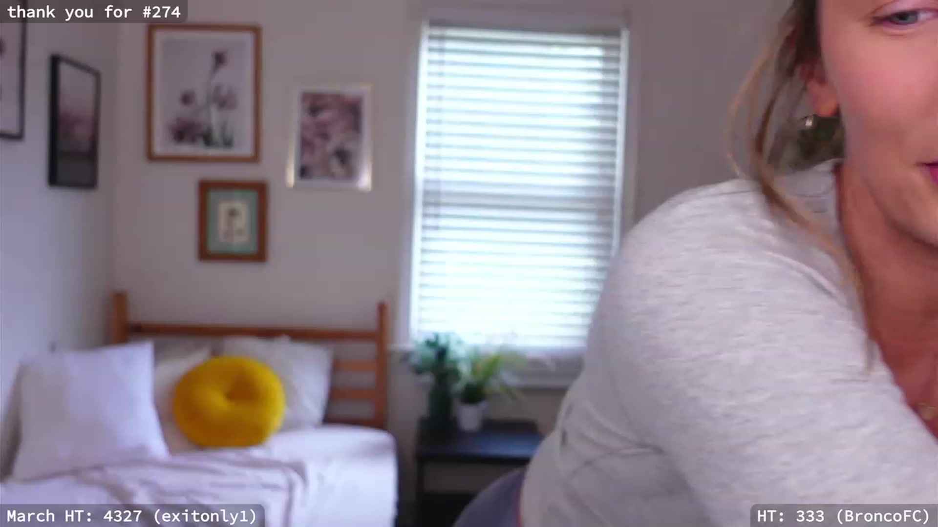 Gallery image thumbnail from hi_ella's myfreecams stream on, 03/18/2023, 17:49 image 8 of 20