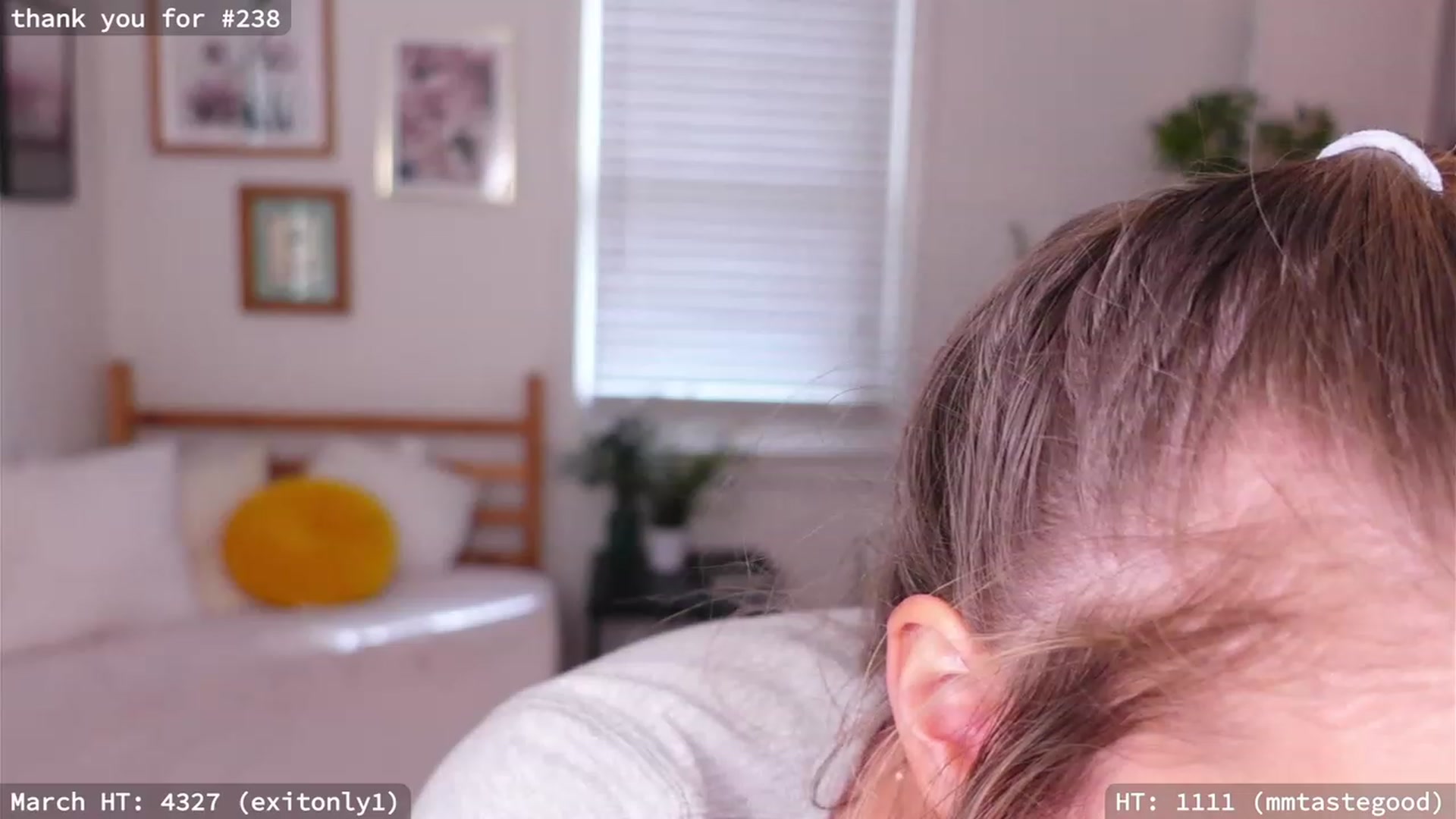 Gallery image thumbnail from hi_ella's myfreecams stream on, 03/18/2023, 19:51 image 18 of 20