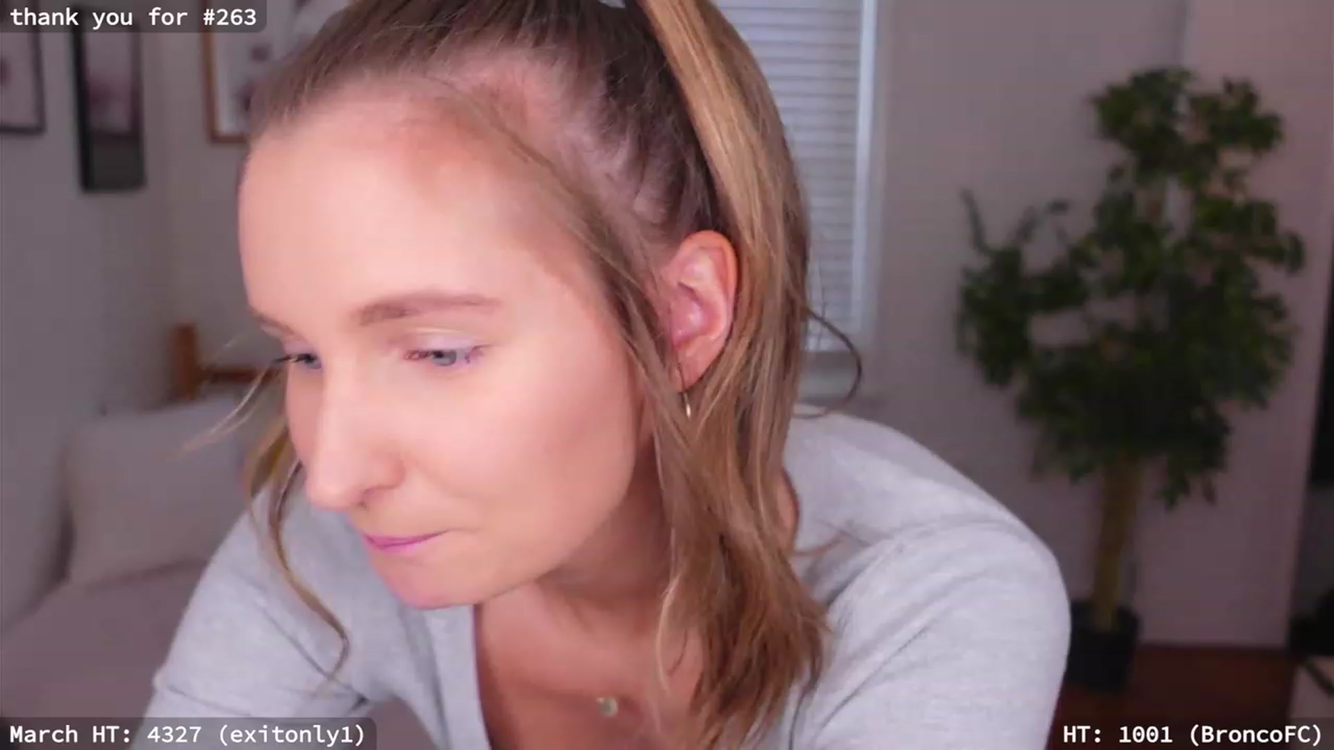 Gallery image thumbnail from hi_ella's myfreecams stream on, 03/18/2023, 19:51 image 3 of 20