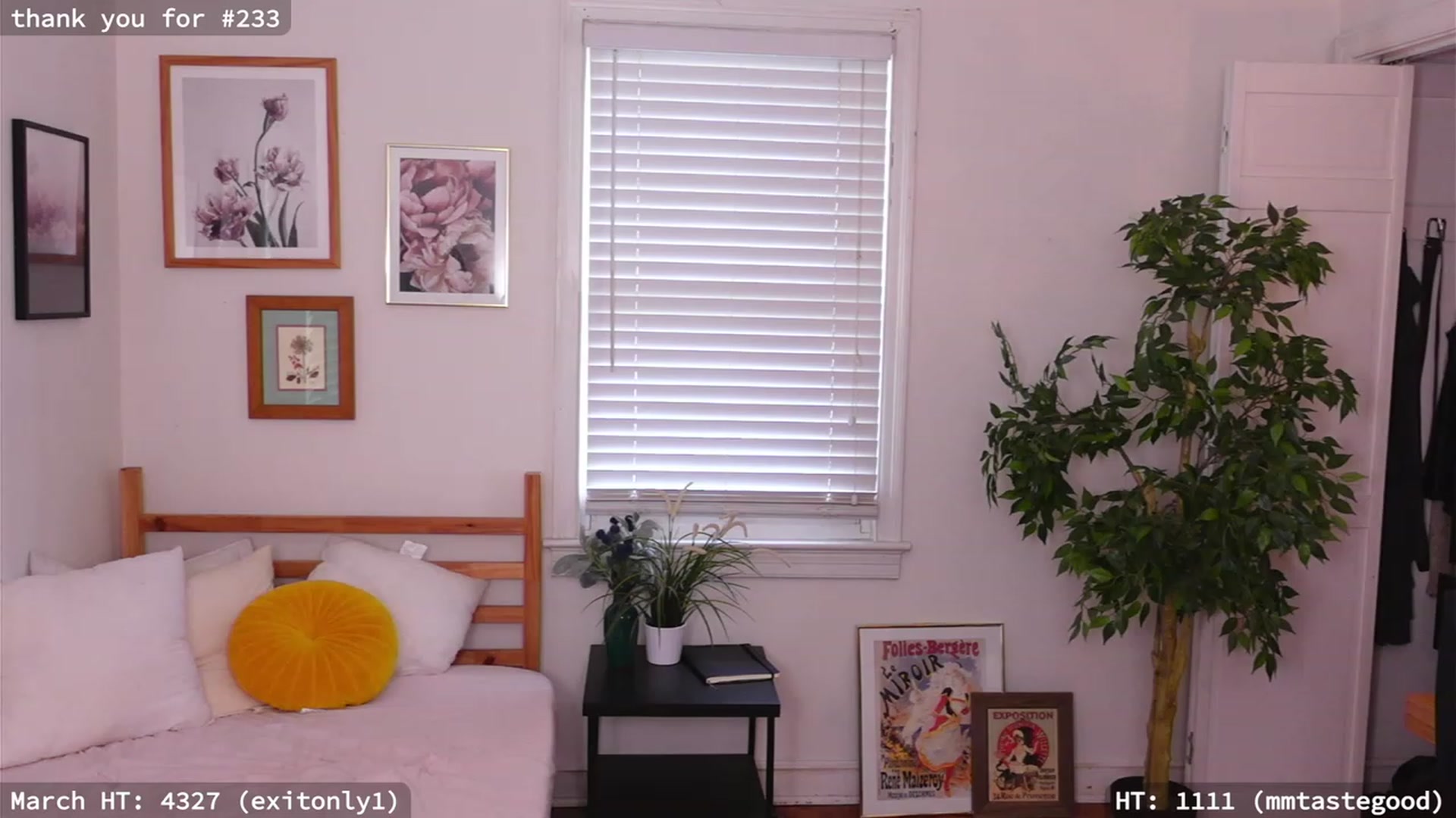 Gallery image thumbnail from hi_ella's myfreecams stream on, 03/18/2023, 21:00 image 9 of 20