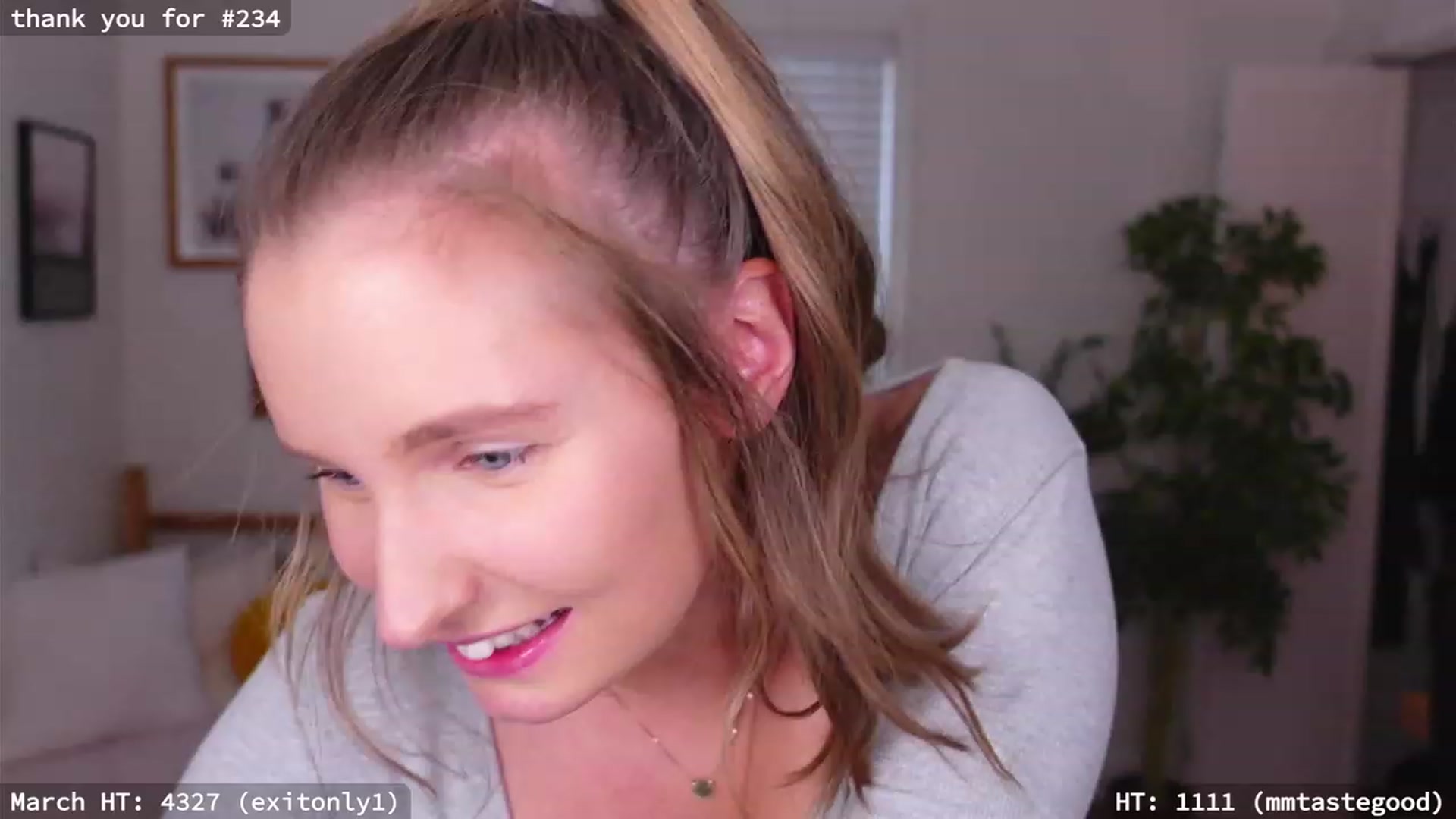 Gallery image thumbnail from hi_ella's myfreecams stream on, 03/18/2023, 21:00 image 8 of 20
