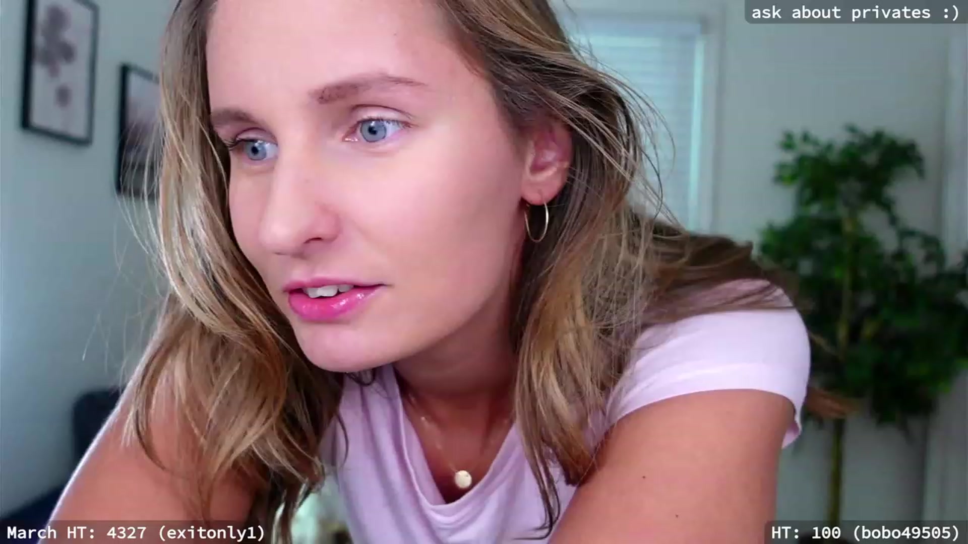 Gallery image thumbnail from hi_ella's myfreecams stream on, 03/30/2023, 18:42 image 2 of 20