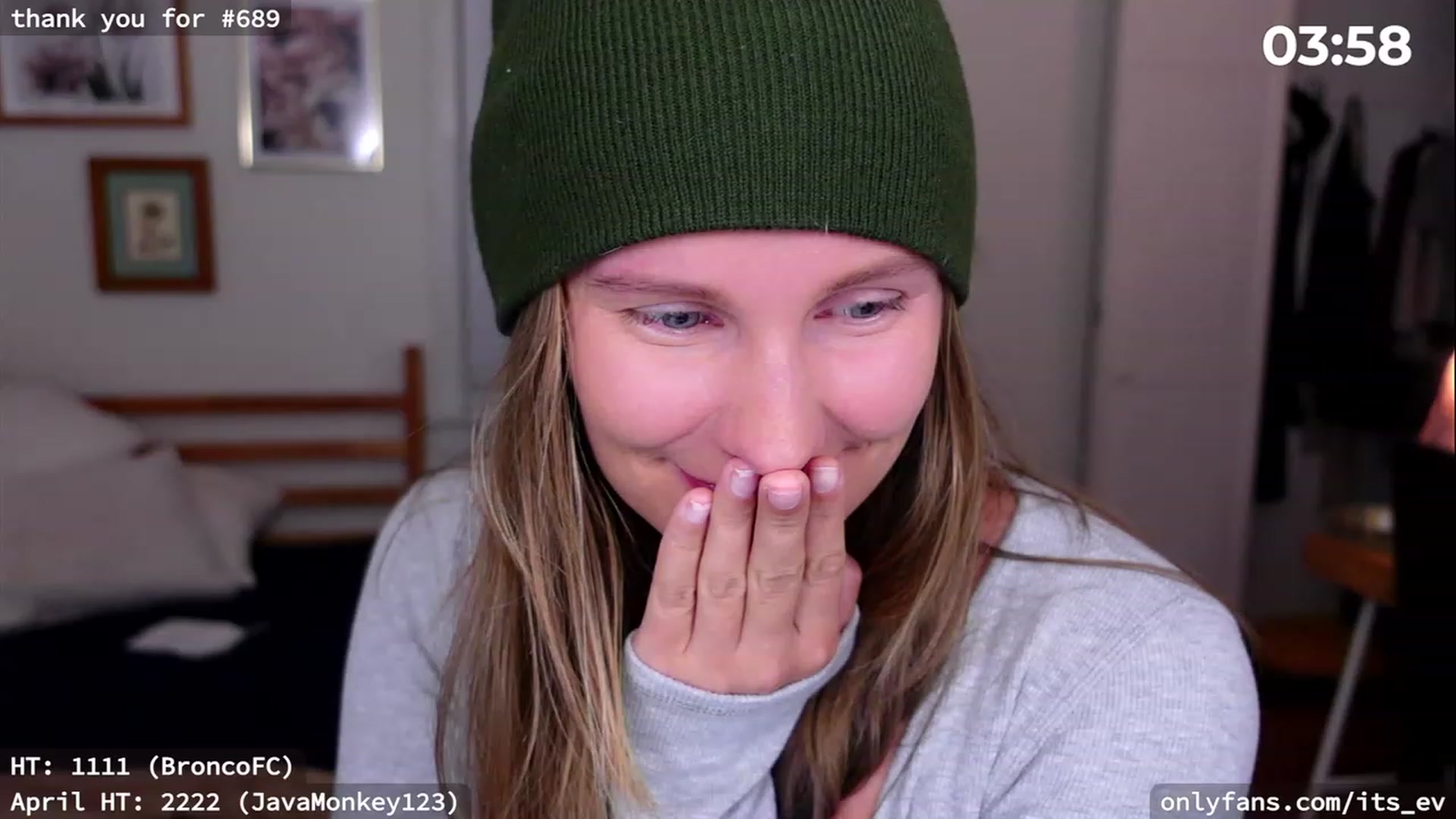 Gallery image thumbnail from hi_ella's myfreecams stream on, 04/12/2023, 03:01 image 20 of 20