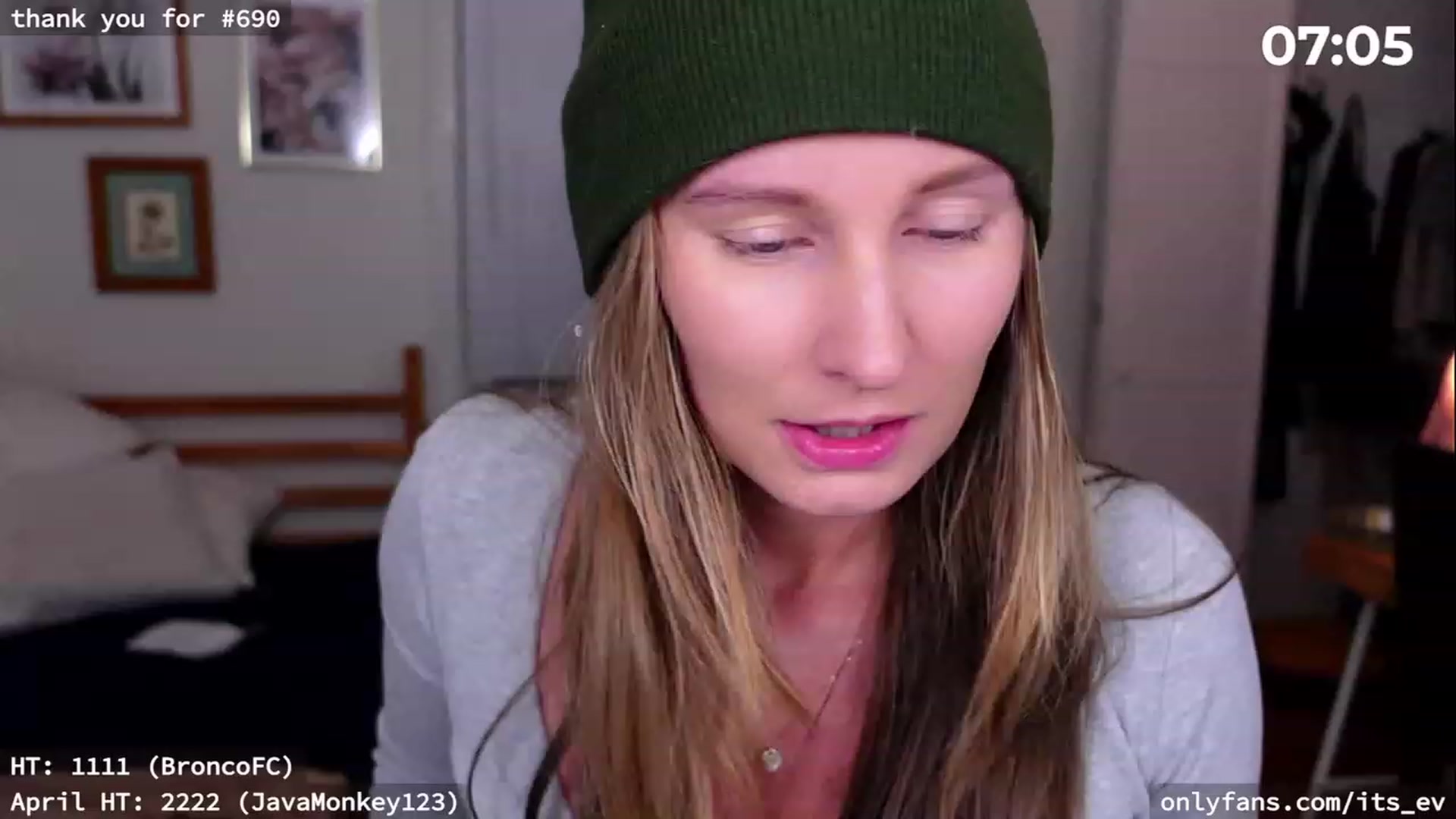 Gallery image thumbnail from hi_ella's myfreecams stream on, 04/12/2023, 03:01 image 19 of 20