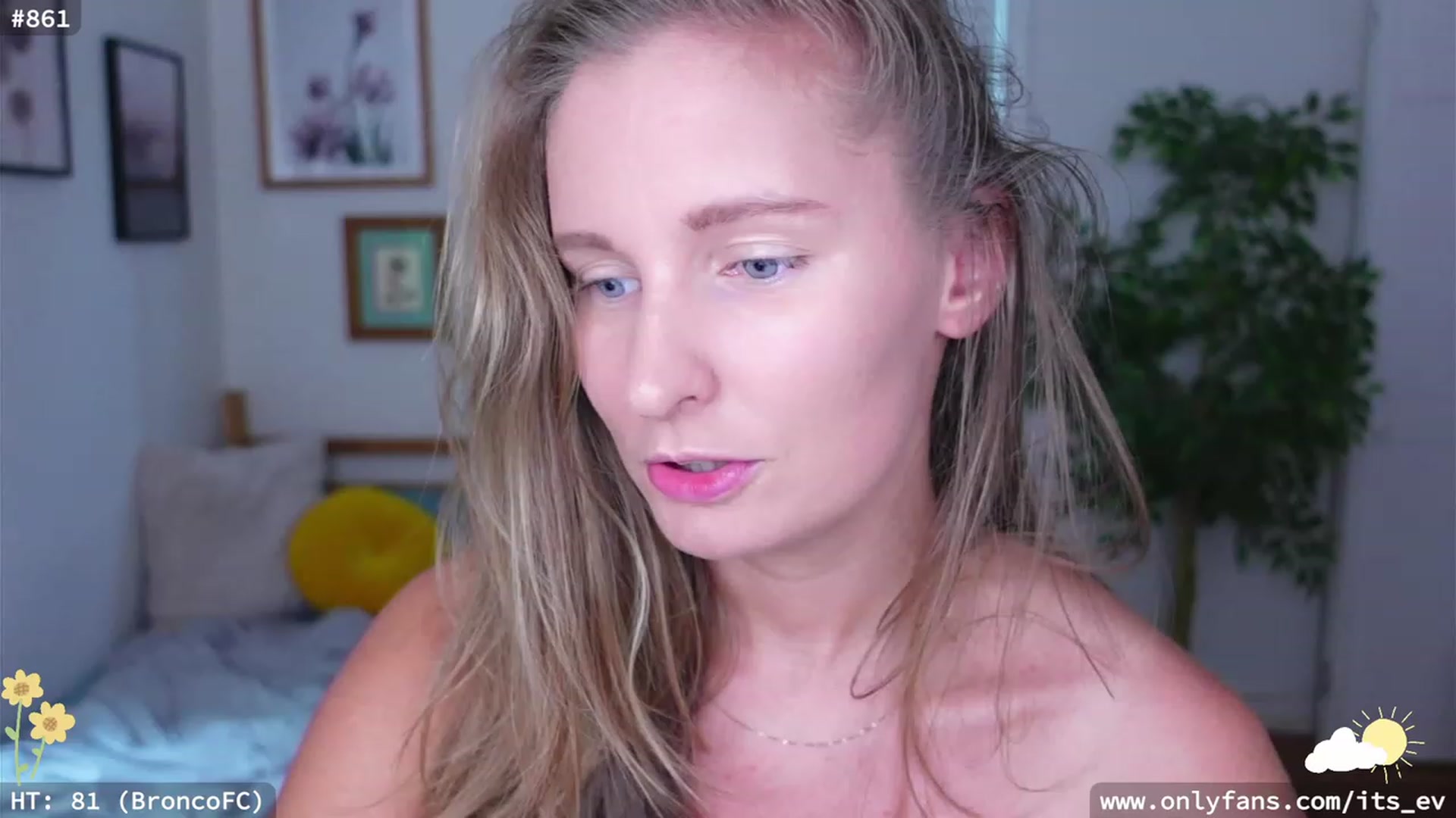 Gallery image thumbnail from hi_ella's myfreecams stream on, 06/30/2023, 19:49 image 16 of 20