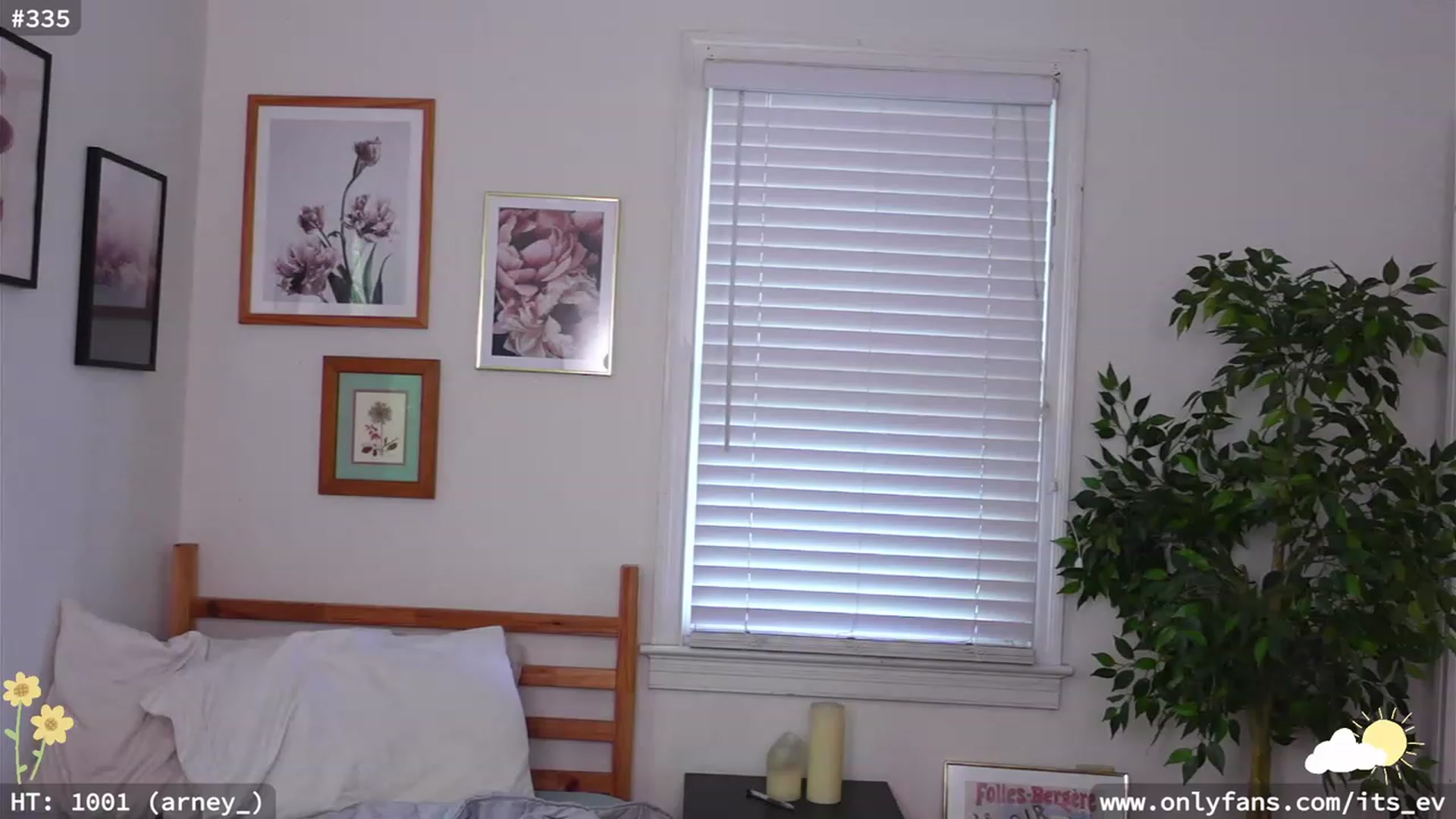 Gallery image thumbnail from hi_ella's myfreecams stream on, 07/01/2023, 20:16 image 7 of 20