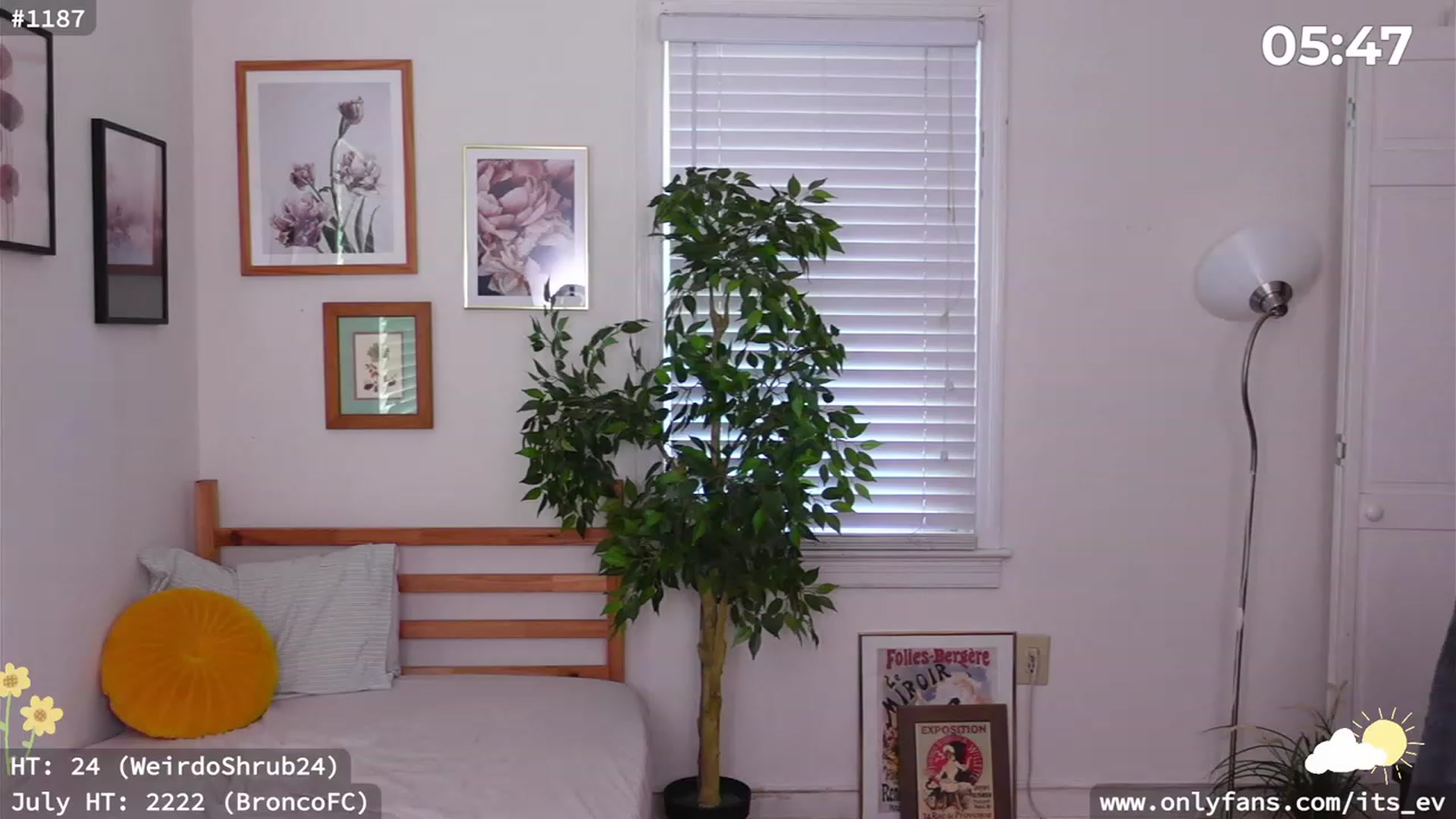 Gallery image thumbnail from hi_ella's myfreecams stream on, 07/14/2023, 18:44 image 14 of 20