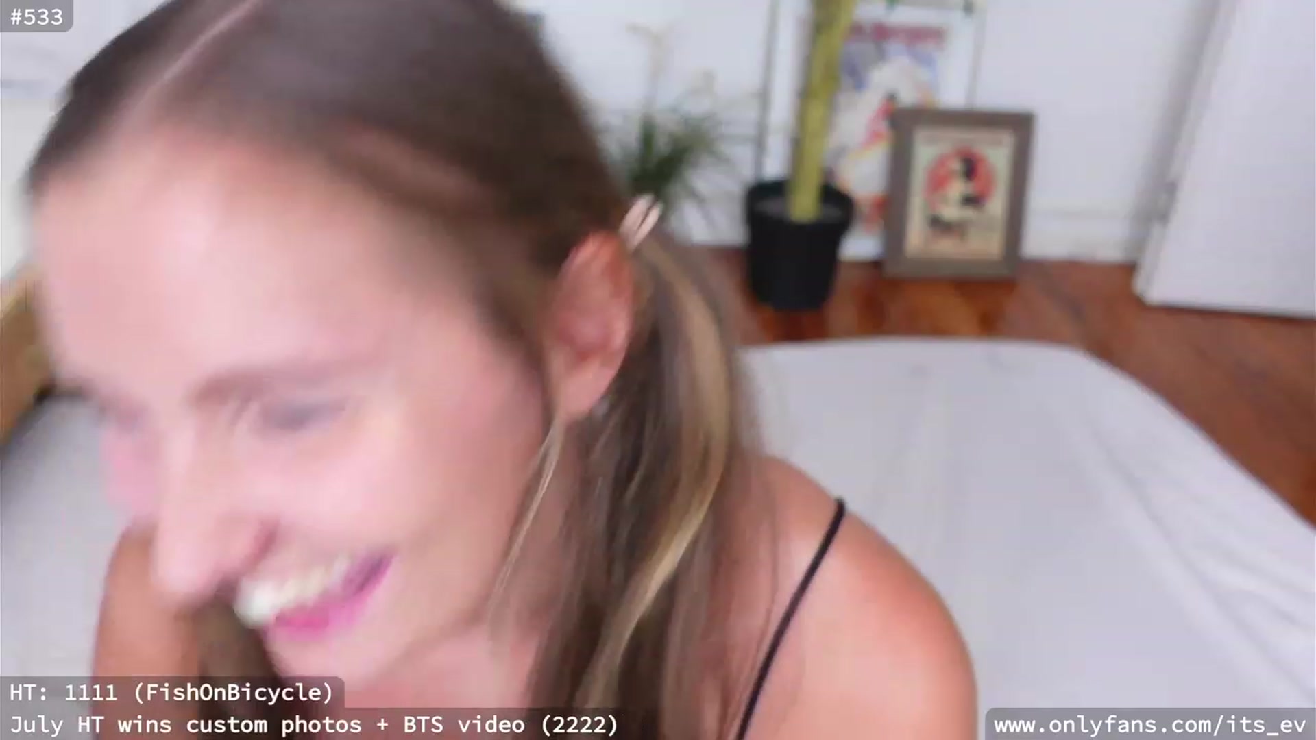 Gallery image thumbnail from hi_ella's myfreecams stream on, 07/22/2023, 23:02 image 19 of 20