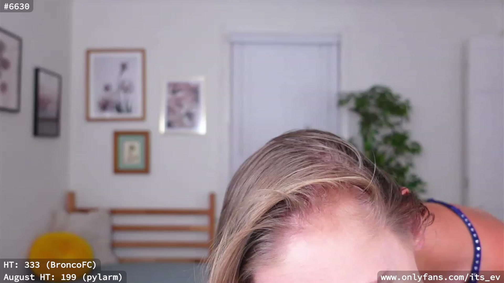 Gallery image thumbnail from hi_ella's myfreecams stream on, 08/10/2023, 02:07 image 15 of 20