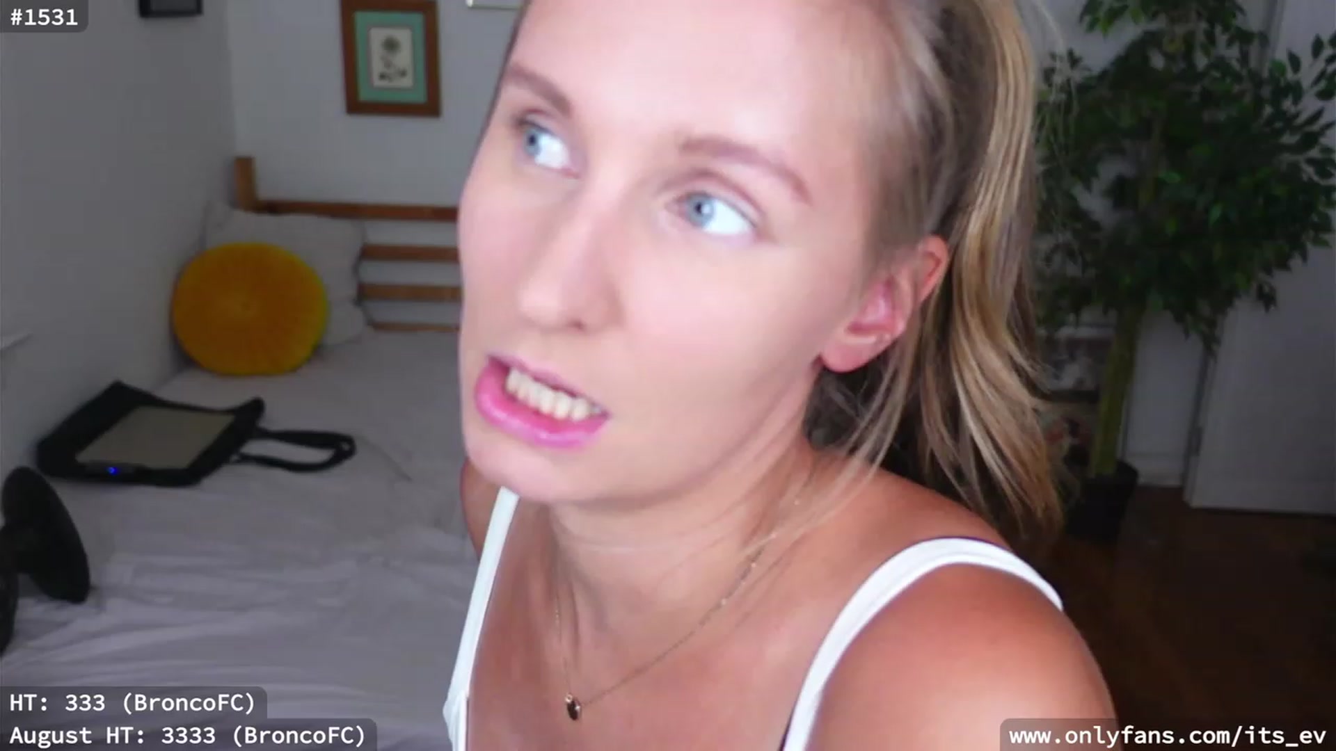 Gallery image thumbnail from hi_ella's myfreecams stream on, 08/11/2023, 02:50 image 6 of 20