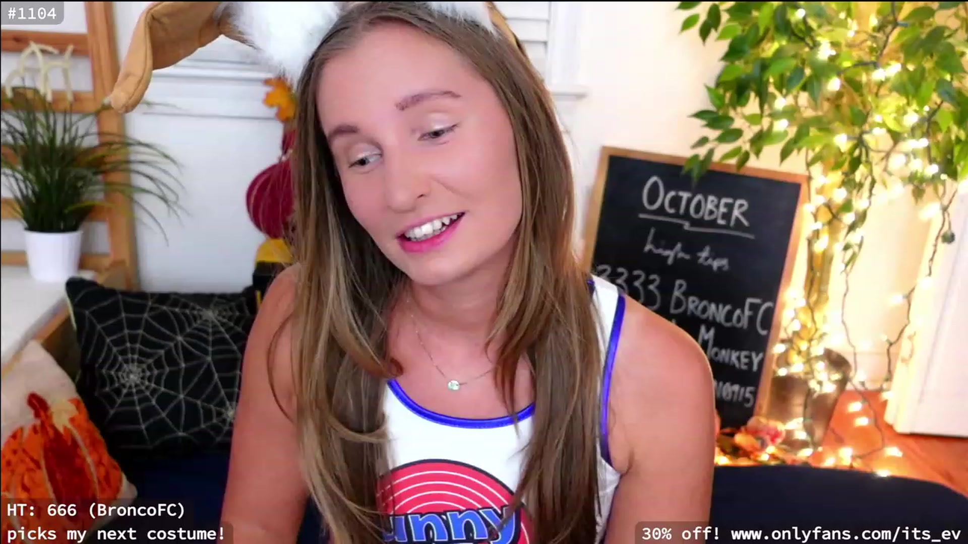 Gallery image thumbnail from hi_ella's myfreecams stream on, 10/06/2023, 01:47 image 13 of 20