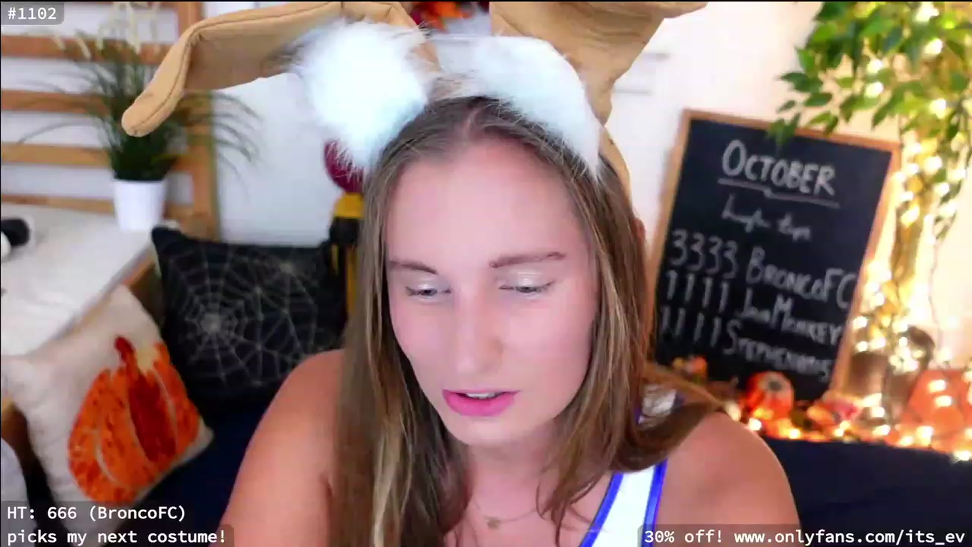 Gallery image thumbnail from hi_ella's myfreecams stream on, 10/06/2023, 01:47 image 11 of 20