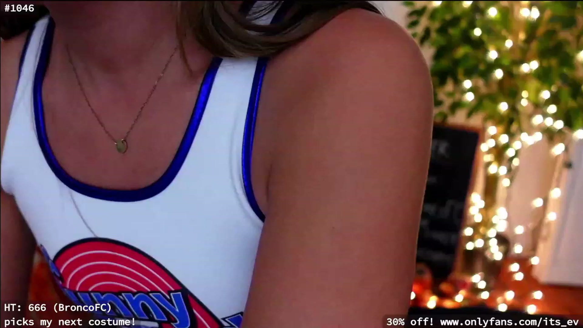 Gallery image thumbnail from hi_ella's myfreecams stream on, 10/06/2023, 03:12 image 4 of 20