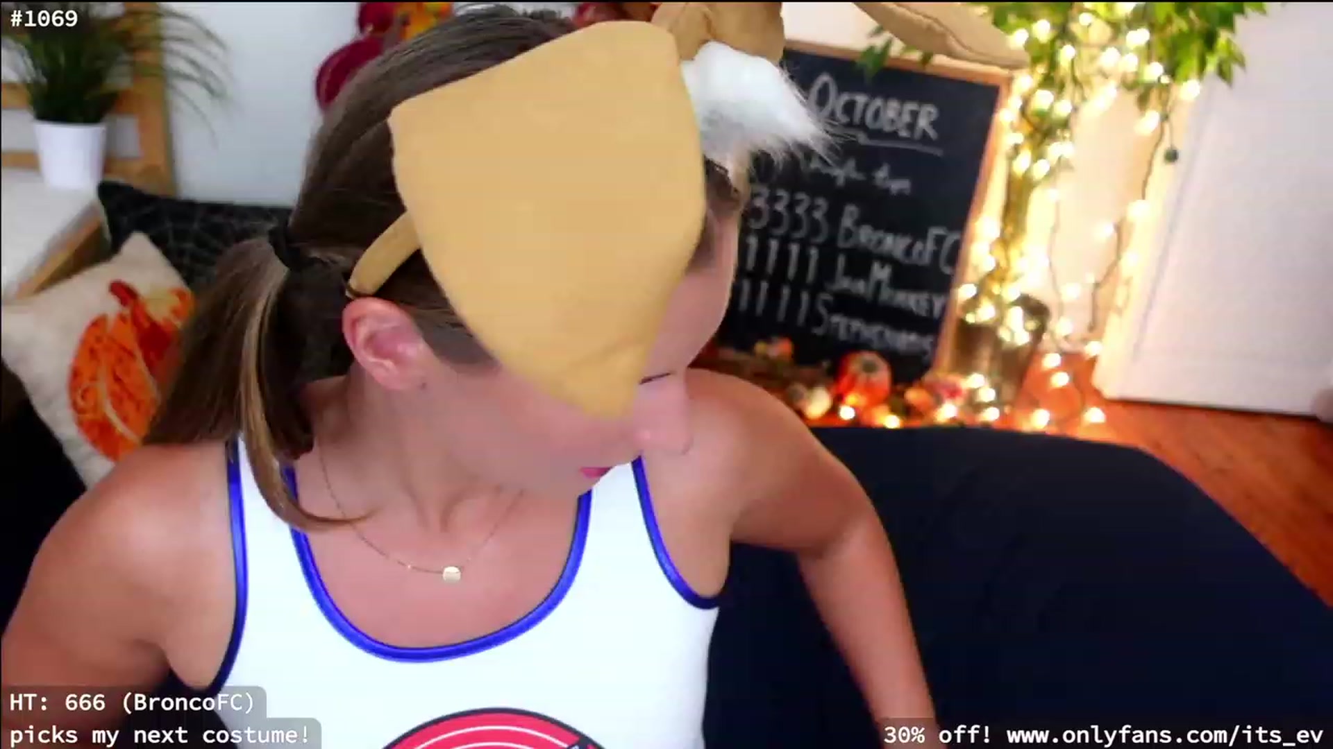 Gallery image thumbnail from hi_ella's myfreecams stream on, 10/06/2023, 03:12 image 1 of 20