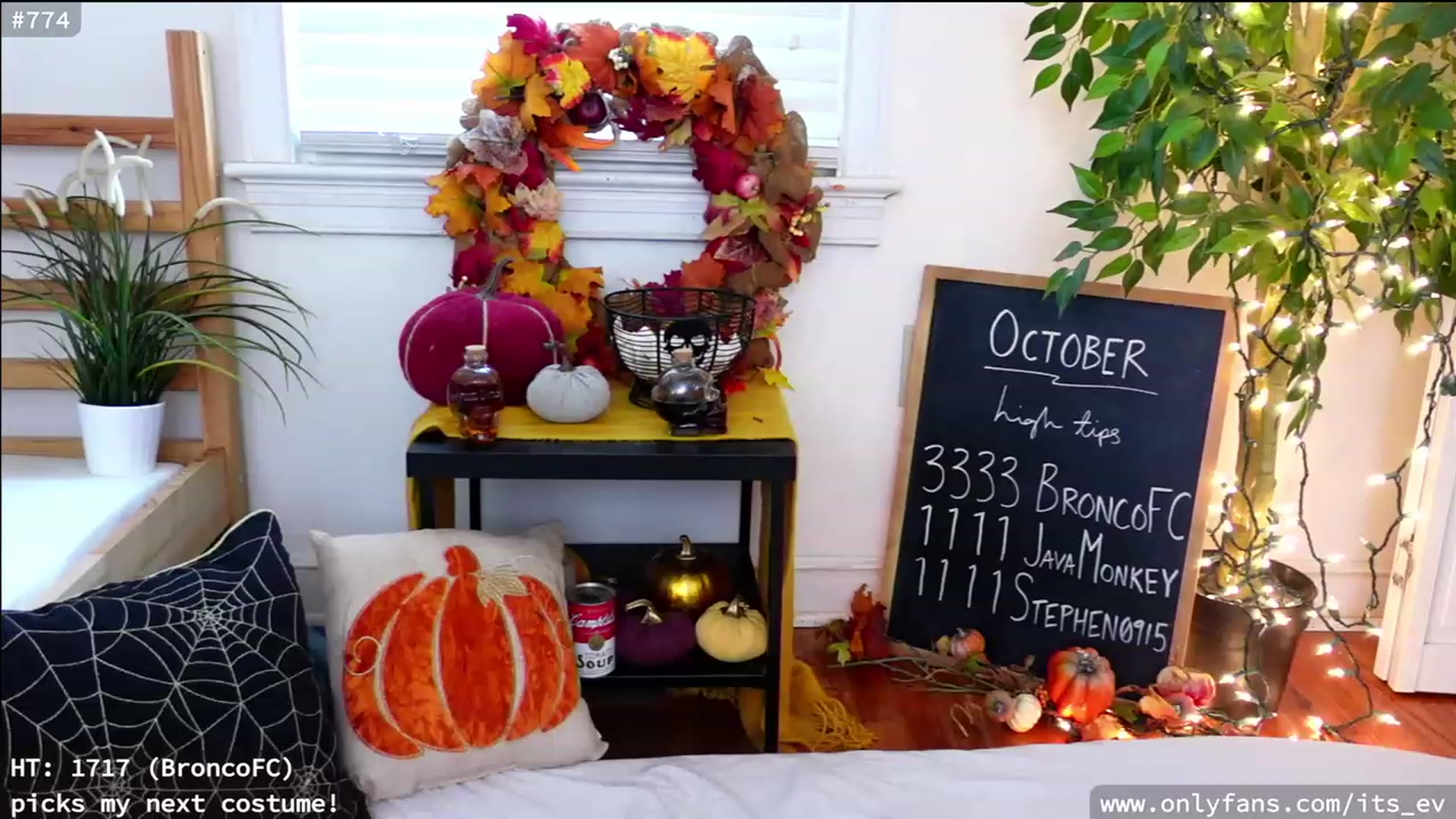 Gallery image thumbnail from hi_ella's myfreecams stream on, 10/06/2023, 20:28 image 1 of 20