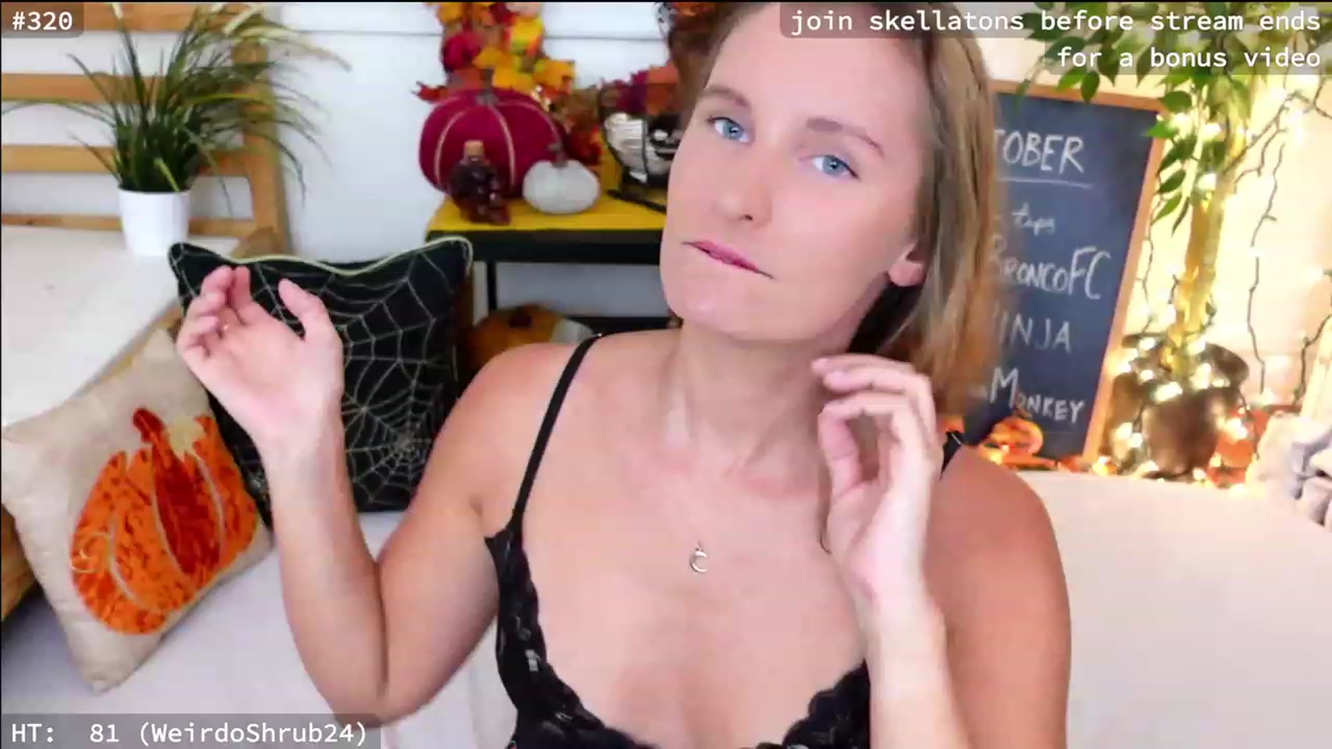 Gallery image thumbnail from hi_ella's myfreecams stream on, 10/11/2023, 24:39 image 5 of 20