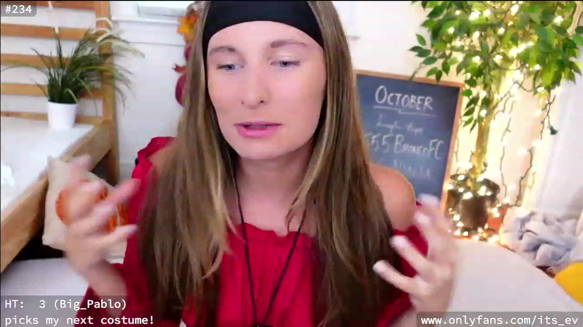 Gallery image thumbnail from hi_ella's myfreecams stream on, 10/13/2023, 19:44 image 2 of 20