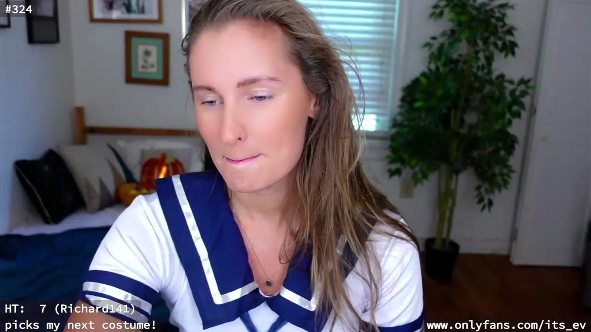 Gallery image thumbnail from hi_ella's myfreecams stream on, 10/18/2023, 19:15 image 1 of 20