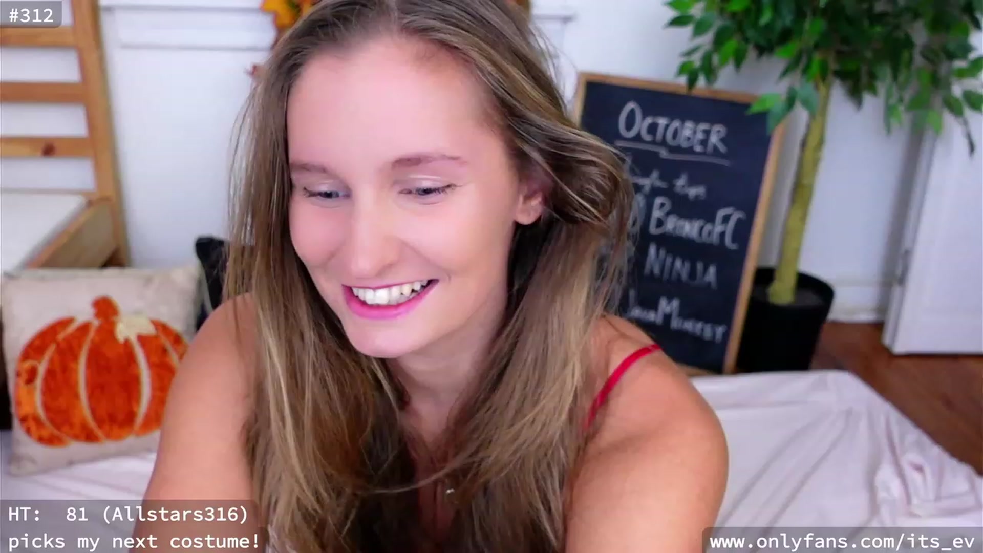 Gallery image thumbnail from hi_ella's myfreecams stream on, 10/20/2023, 02:51 image 19 of 20