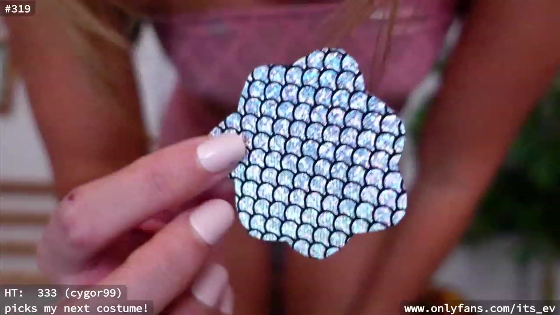 Gallery image thumbnail from hi_ella's myfreecams stream on, 10/21/2023, 24:02 image 4 of 20