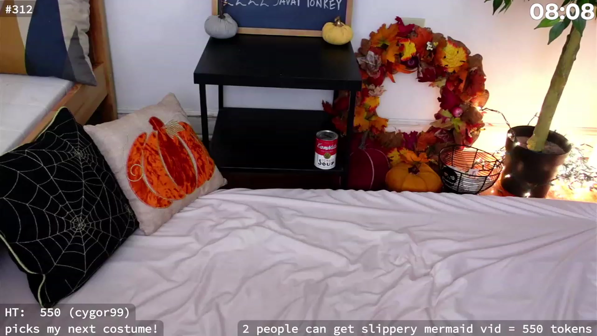 Gallery image thumbnail from hi_ella's myfreecams stream on, 10/21/2023, 02:32 image 1 of 20