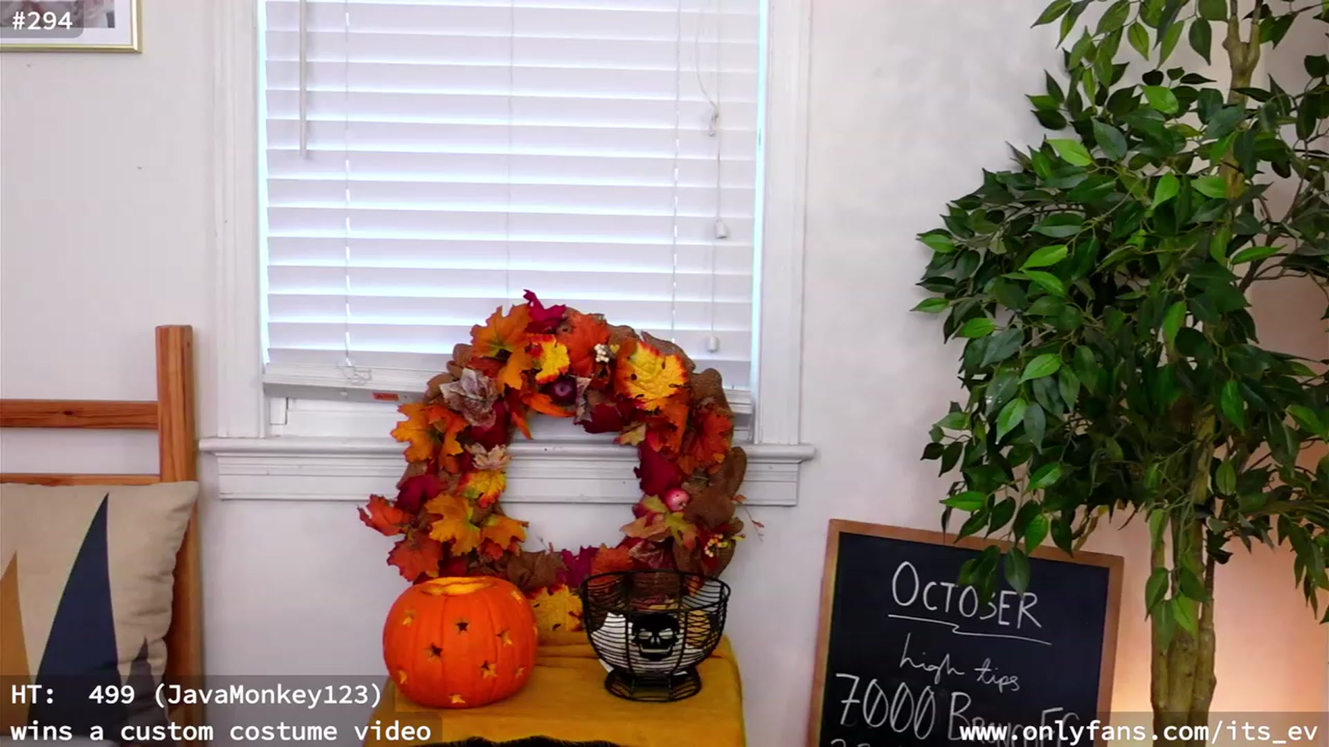 Gallery image thumbnail from hi_ella's myfreecams stream on, 10/27/2023, 21:05 image 17 of 20