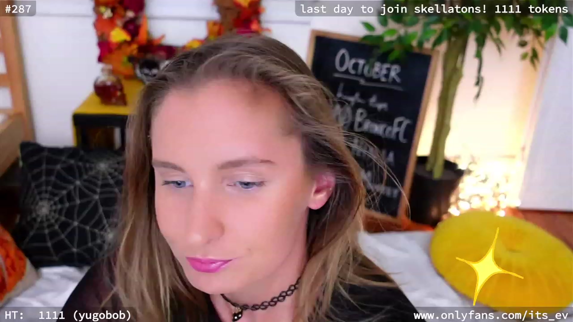 Gallery image thumbnail from hi_ella's myfreecams stream on, 10/31/2023, 22:14 image 12 of 20