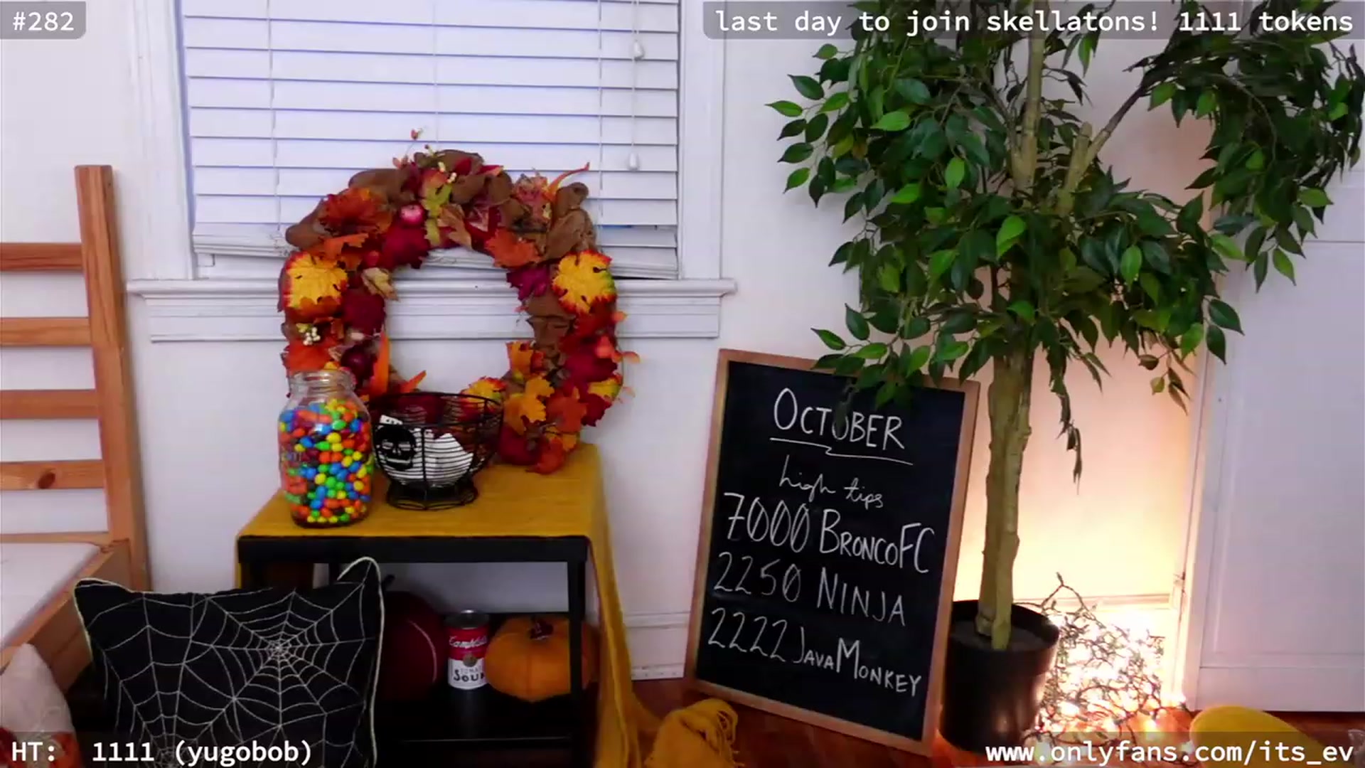Gallery image thumbnail from hi_ella's myfreecams stream on, 10/31/2023, 22:50 image 3 of 20
