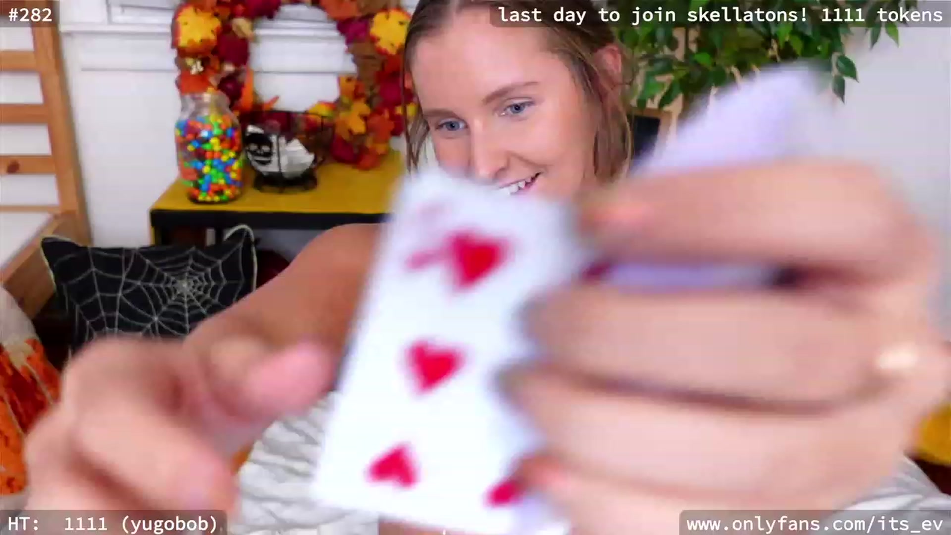 Gallery image thumbnail from hi_ella's myfreecams stream on, 10/31/2023, 22:50 image 8 of 20