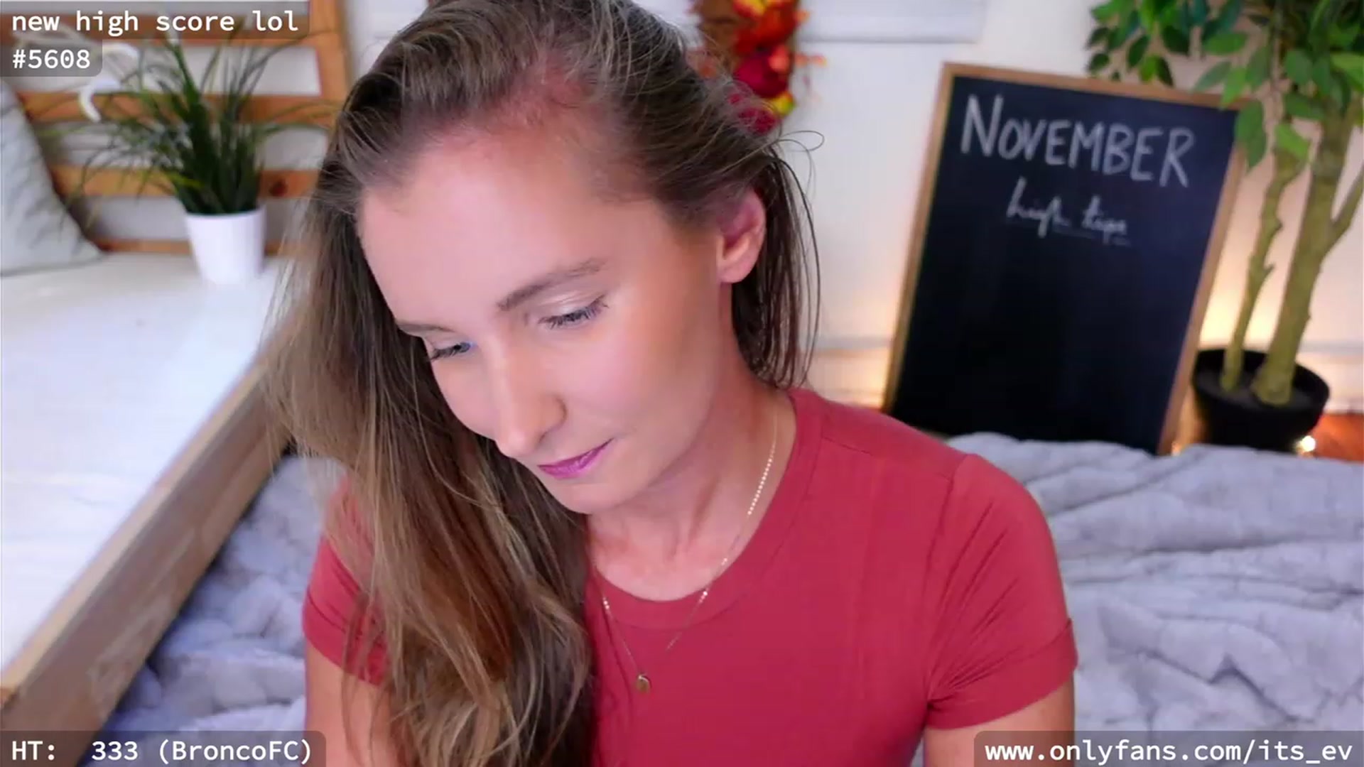 Gallery image thumbnail from hi_ella's myfreecams stream on, 11/04/2023, 21:00 image 3 of 20
