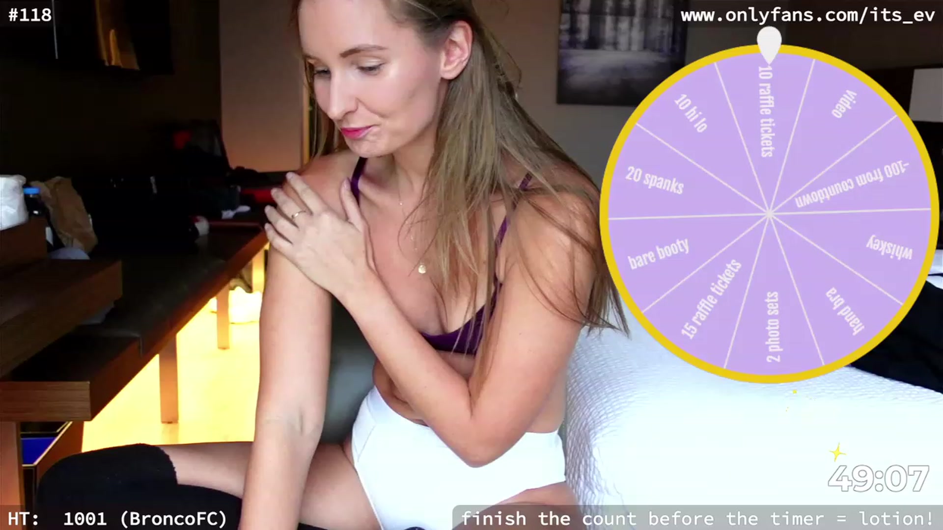 Gallery image thumbnail from hi_ella's myfreecams stream on, 12/02/2023, 22:13 image 3 of 20
