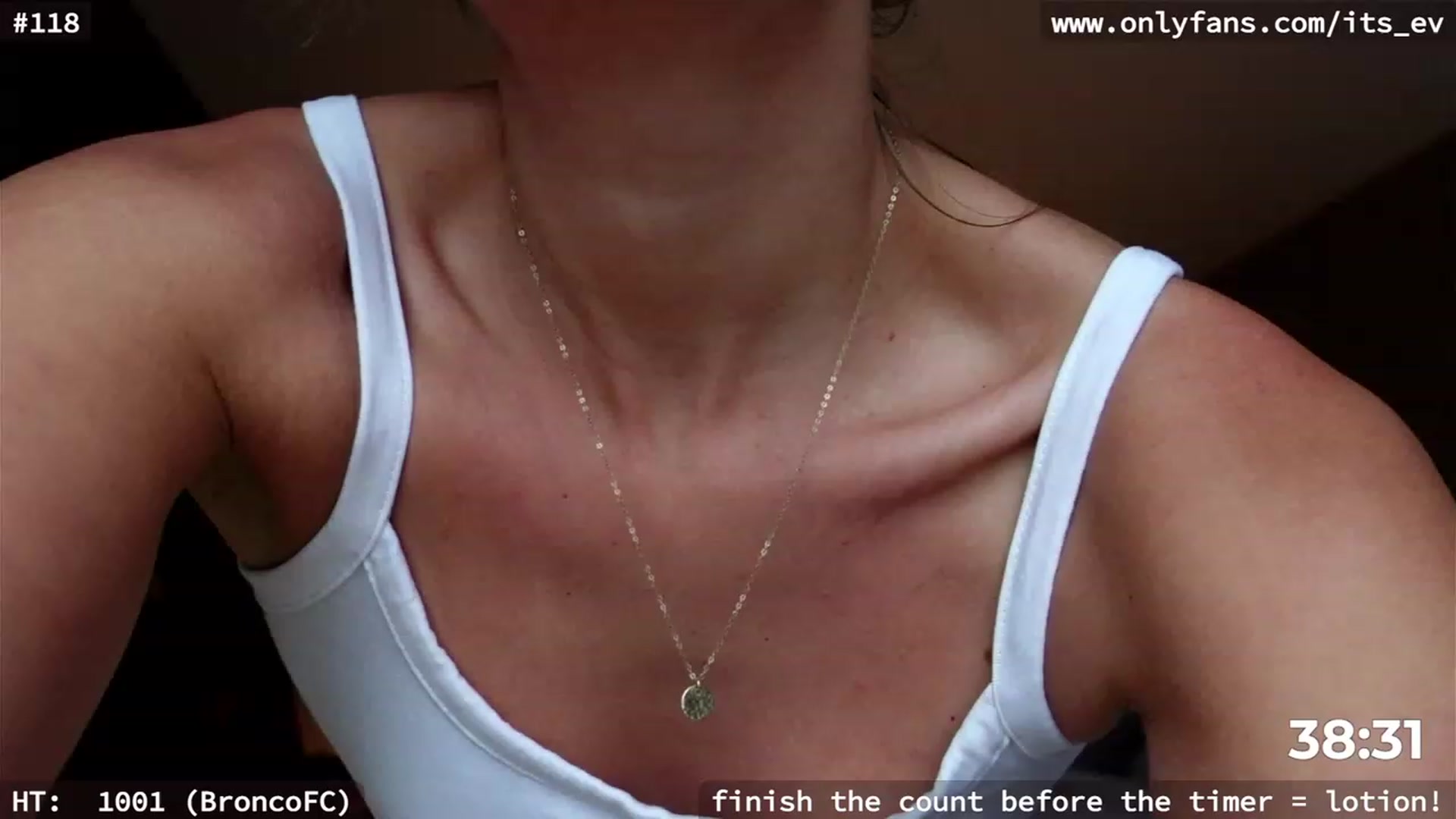 Gallery image thumbnail from hi_ella's myfreecams stream on, 12/02/2023, 22:13 image 6 of 20