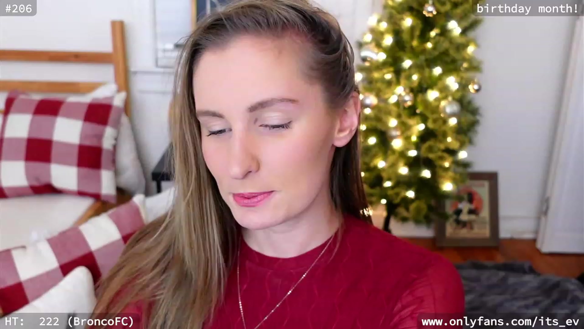 Gallery image thumbnail from hi_ella's myfreecams stream on, 12/14/2023, 05:14 image 6 of 20