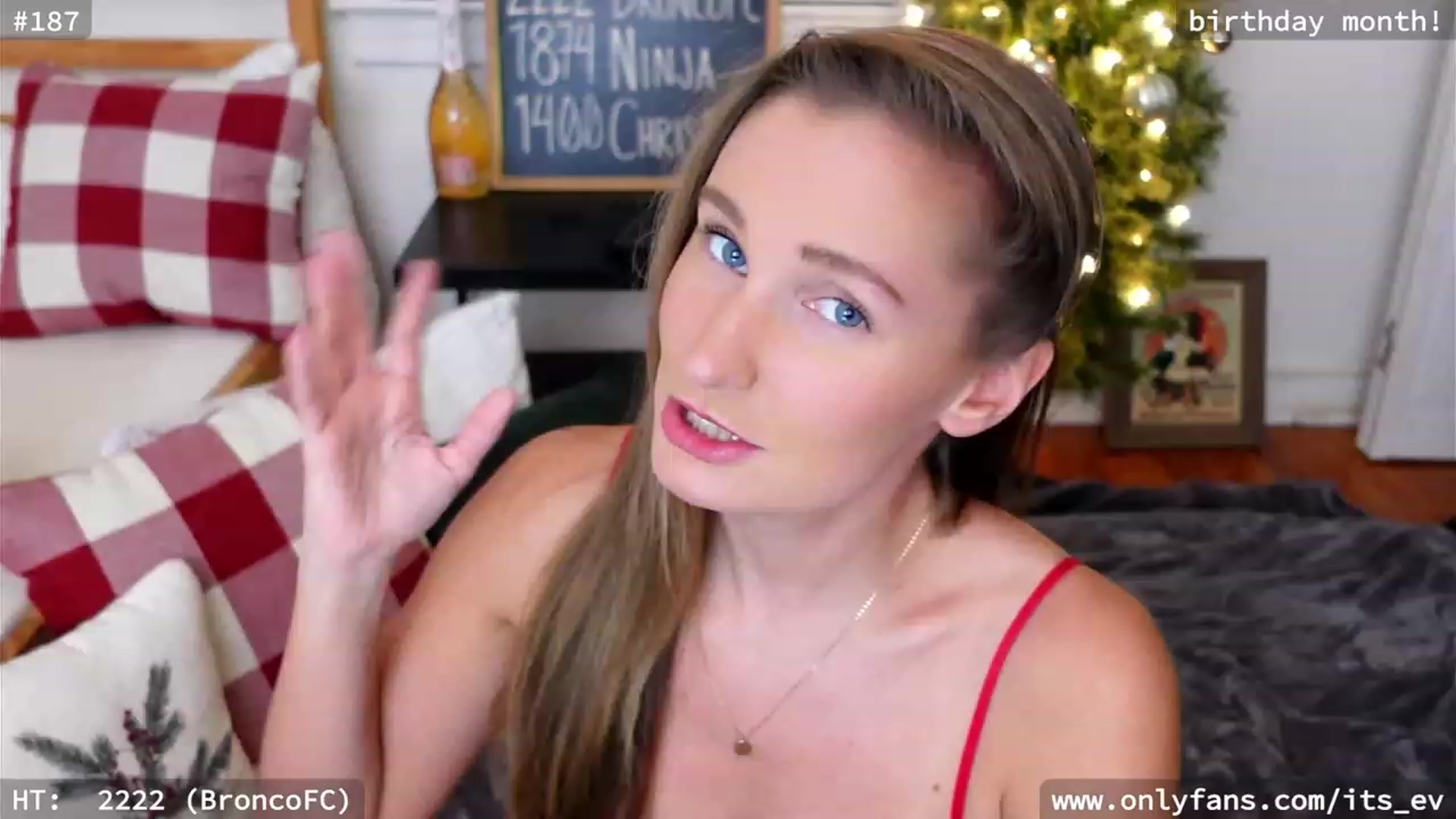 Gallery image thumbnail from hi_ella's myfreecams stream on, 12/14/2023, 05:14 image 11 of 20